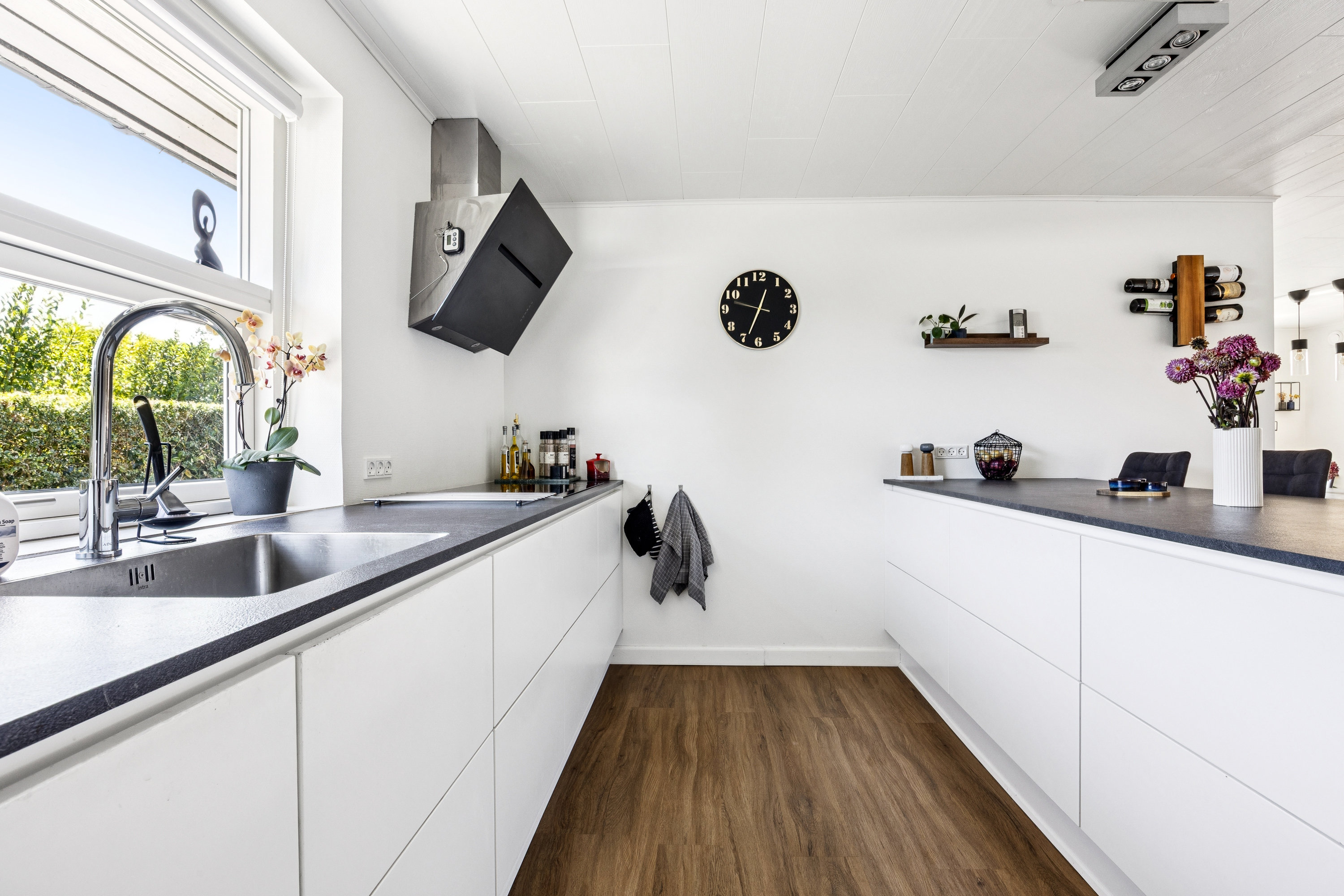 Fremhævet køkken billede i fuldskærmstilstand. Billede af Ærøvej 7, 4600 Køge