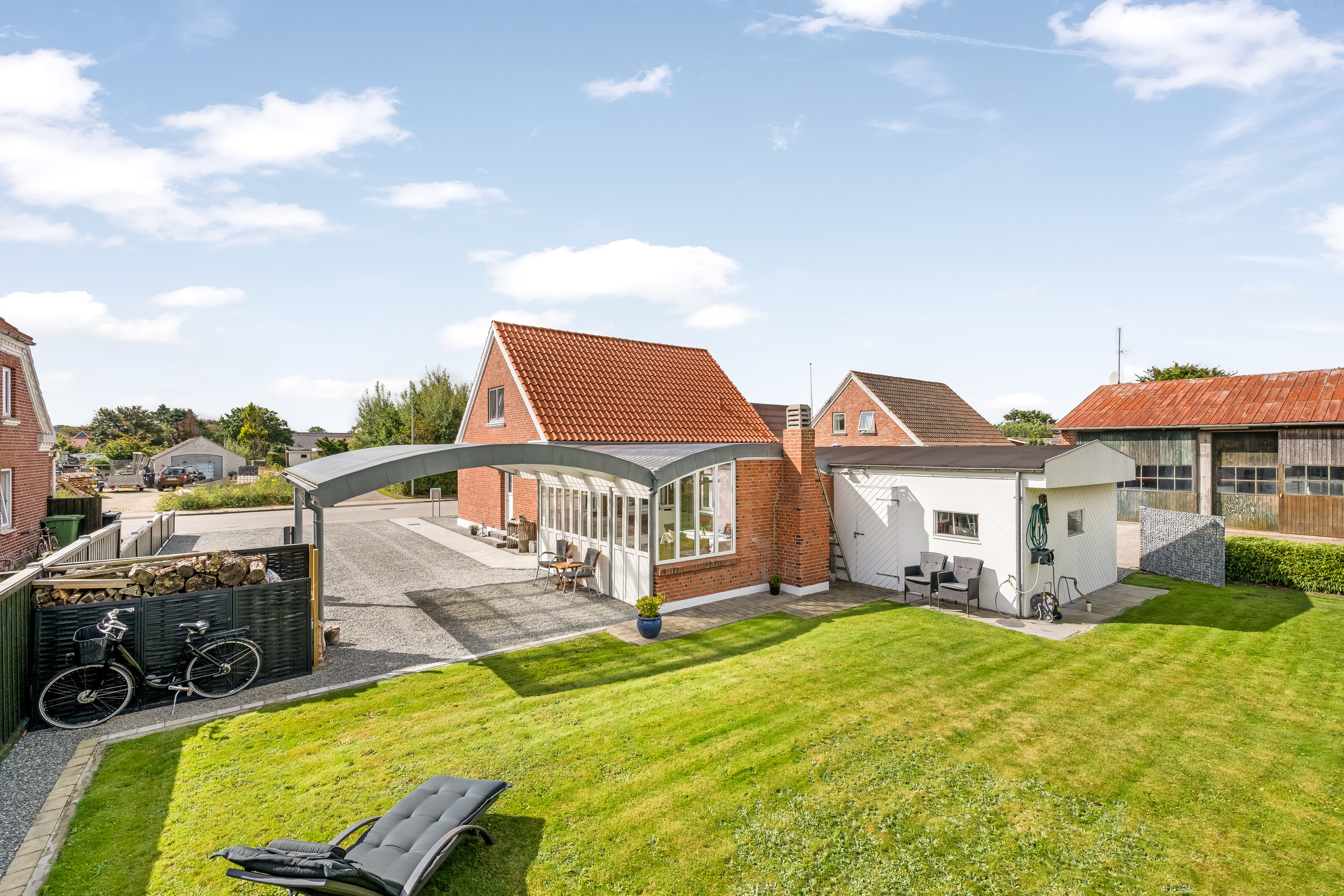 Miniaturebillede 1: facade. Billede af Bandsbølvej 4, 6893 Hemmet