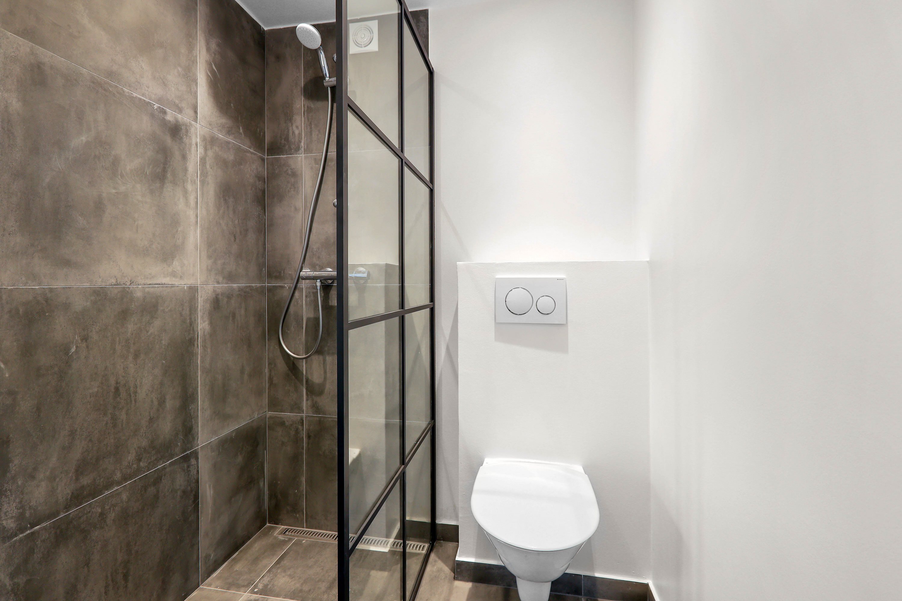 Miniaturebillede 2: badeværelse. Billede af Landsbygaden 30A, Sengeløse, 2630 Taastrup