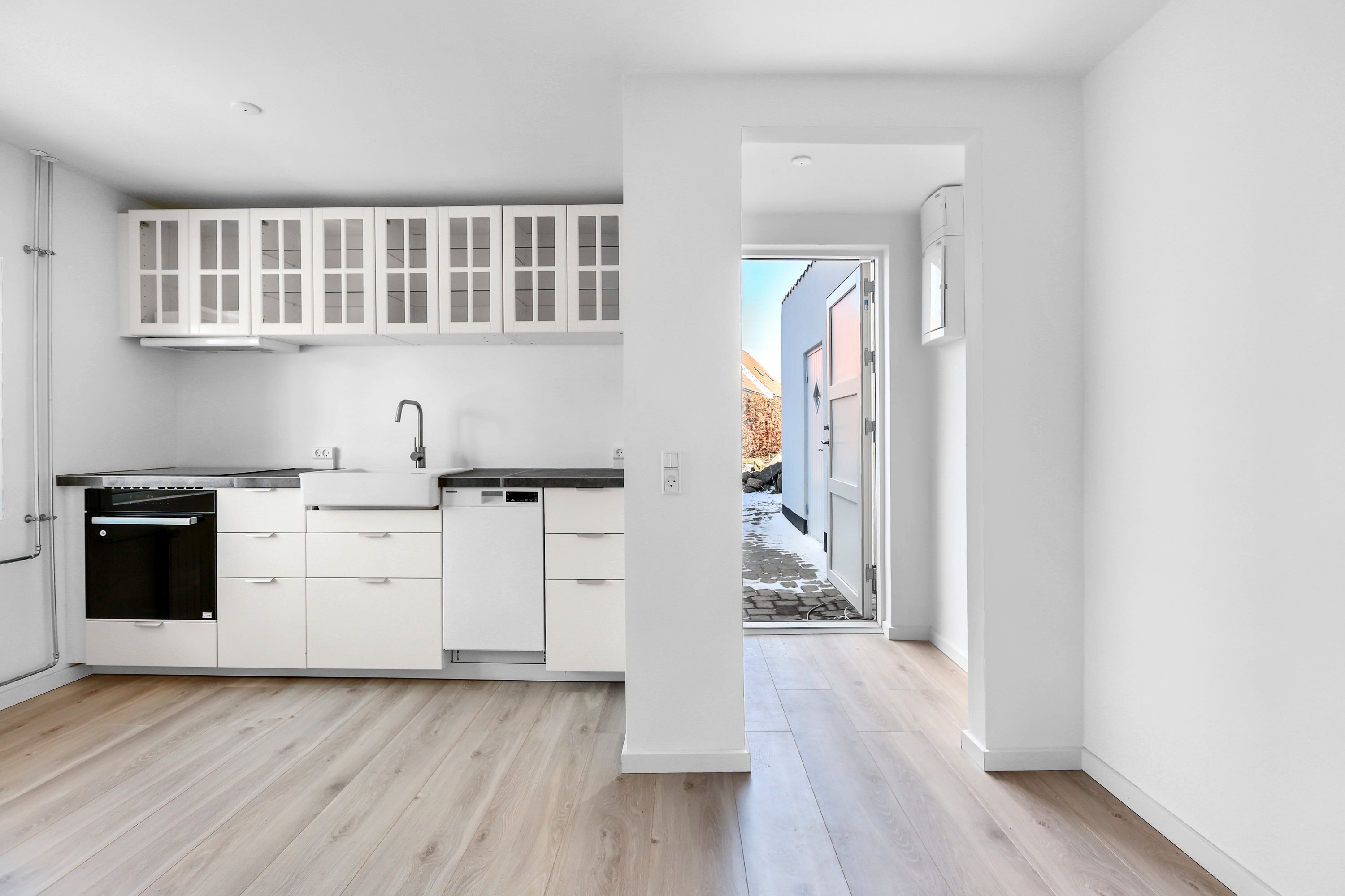 Miniaturebillede 1: køkken. Billede af Landsbygaden 30A, Sengeløse, 2630 Taastrup