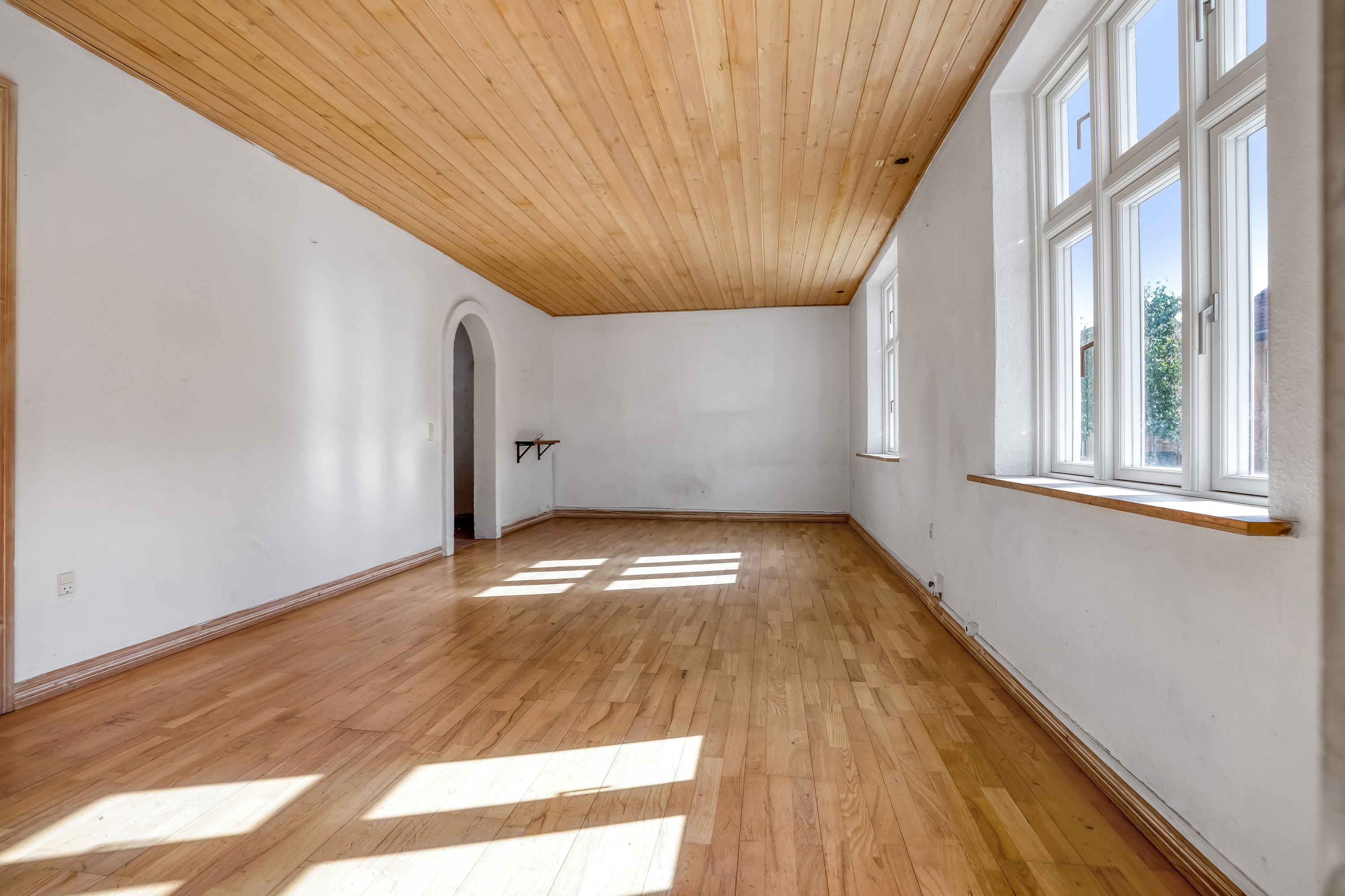 Fremhævet  billede i fuldskærmstilstand. Billede af Aagade 7, 7160 Tørring