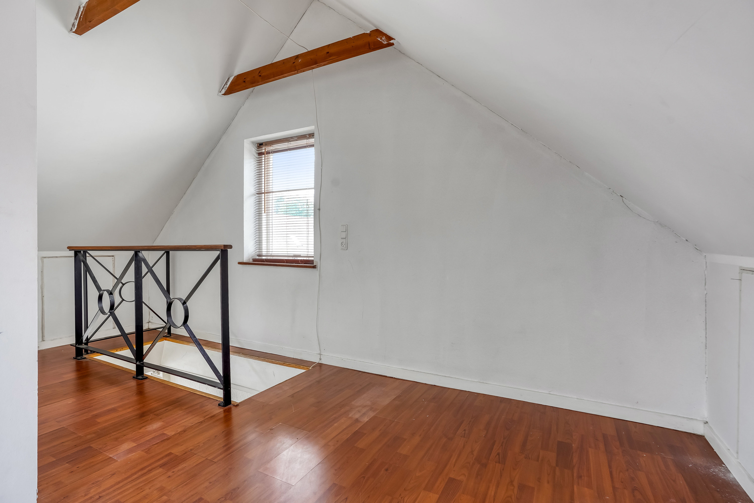 Fremhævet  billede i fuldskærmstilstand. Billede af Aagade 7, 7160 Tørring