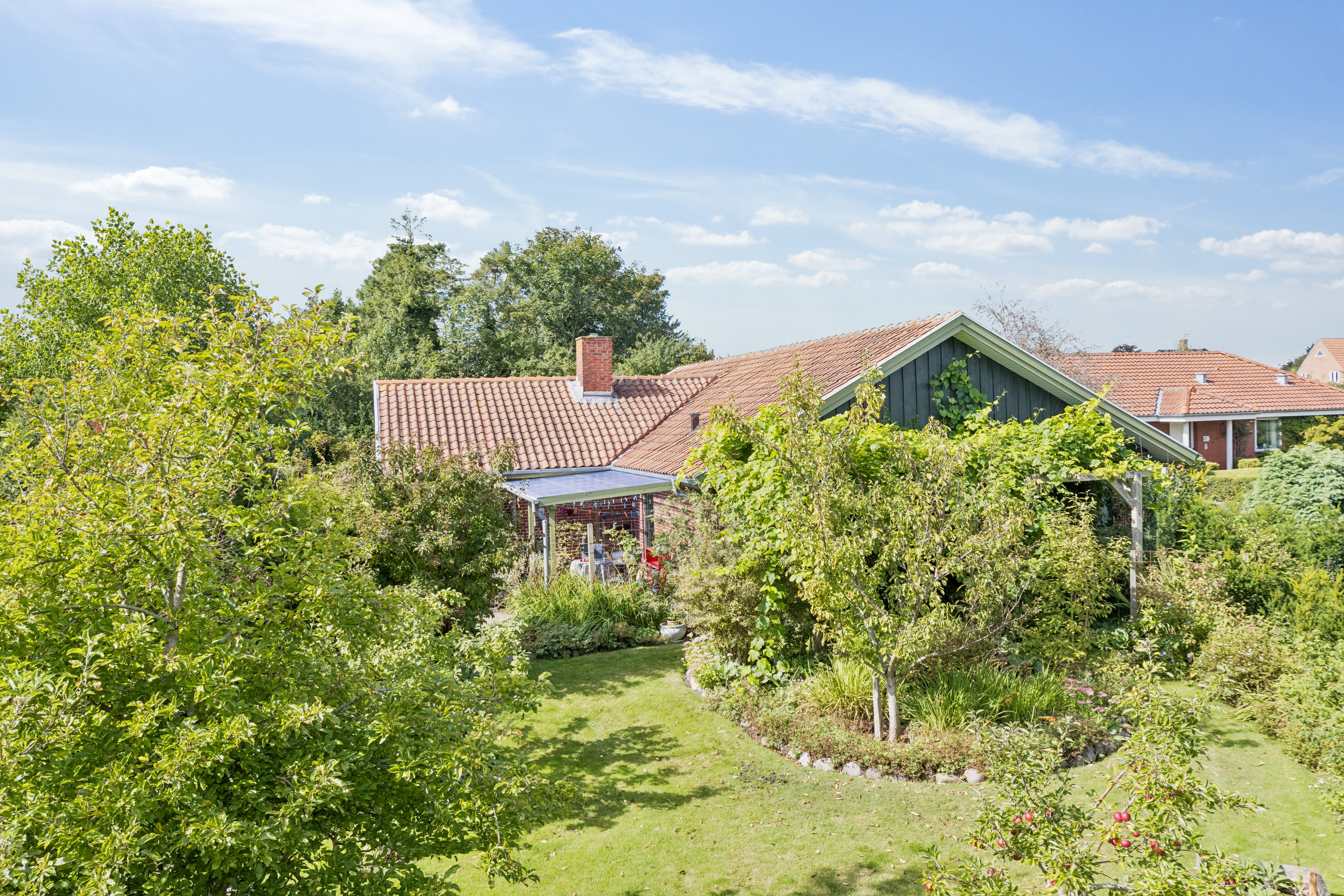 Fremhævet have billede i fuldskærmstilstand. Billede af Vedelsvej 10, 6760 Ribe