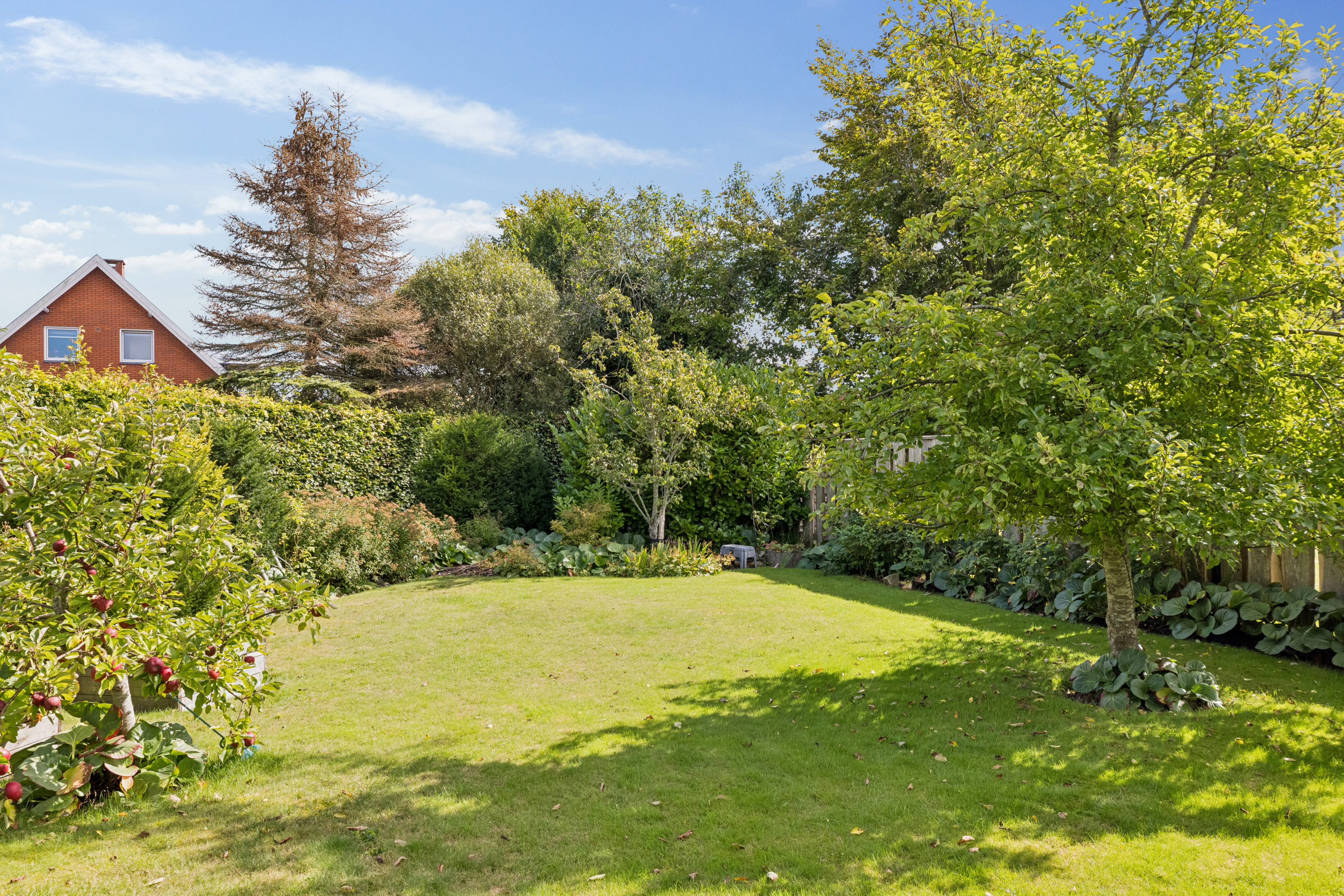 Fremhævet have billede i fuldskærmstilstand. Billede af Vedelsvej 10, 6760 Ribe