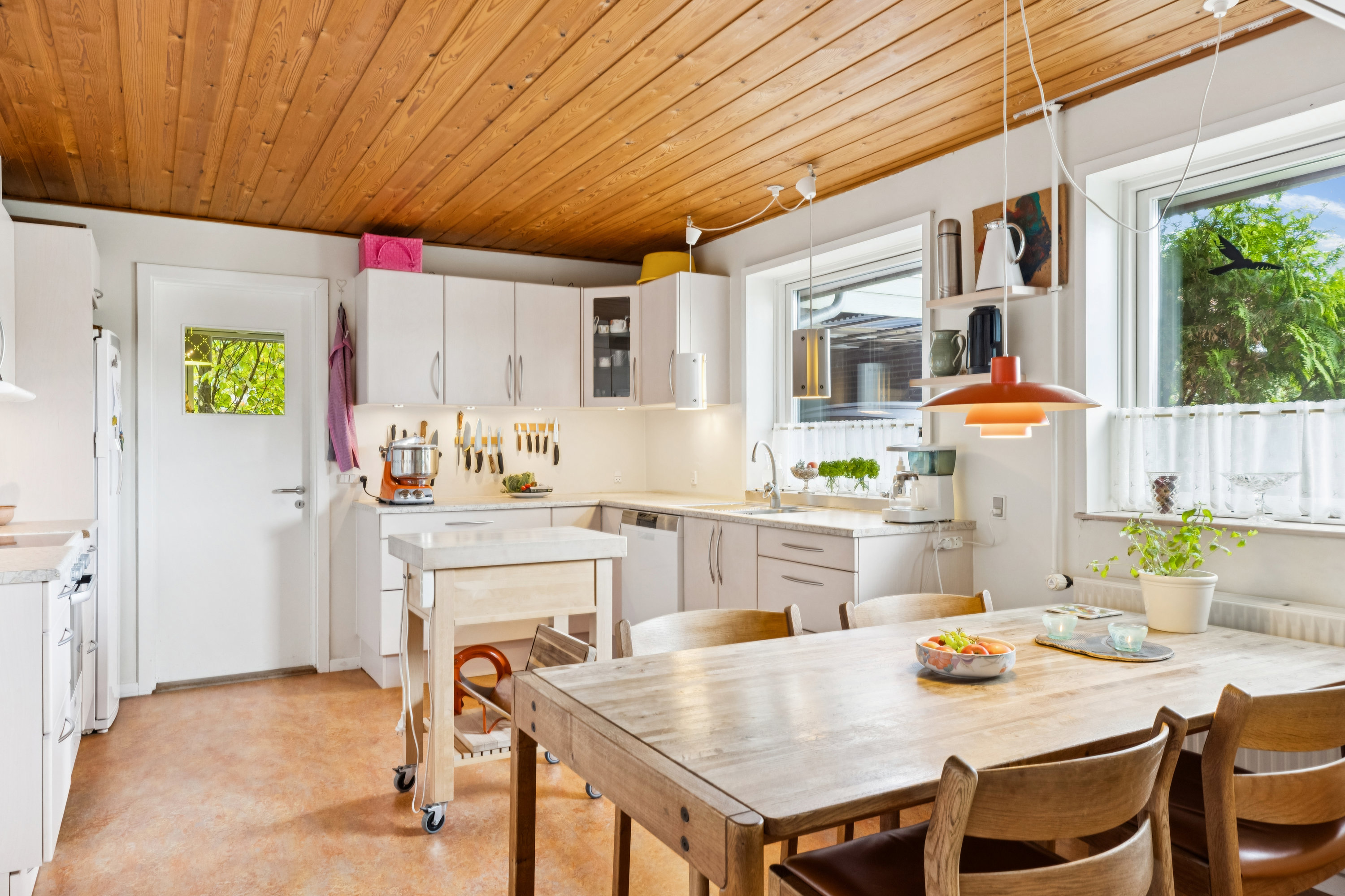 Fremhævet køkken billede i fuldskærmstilstand. Billede af Vedelsvej 10, 6760 Ribe