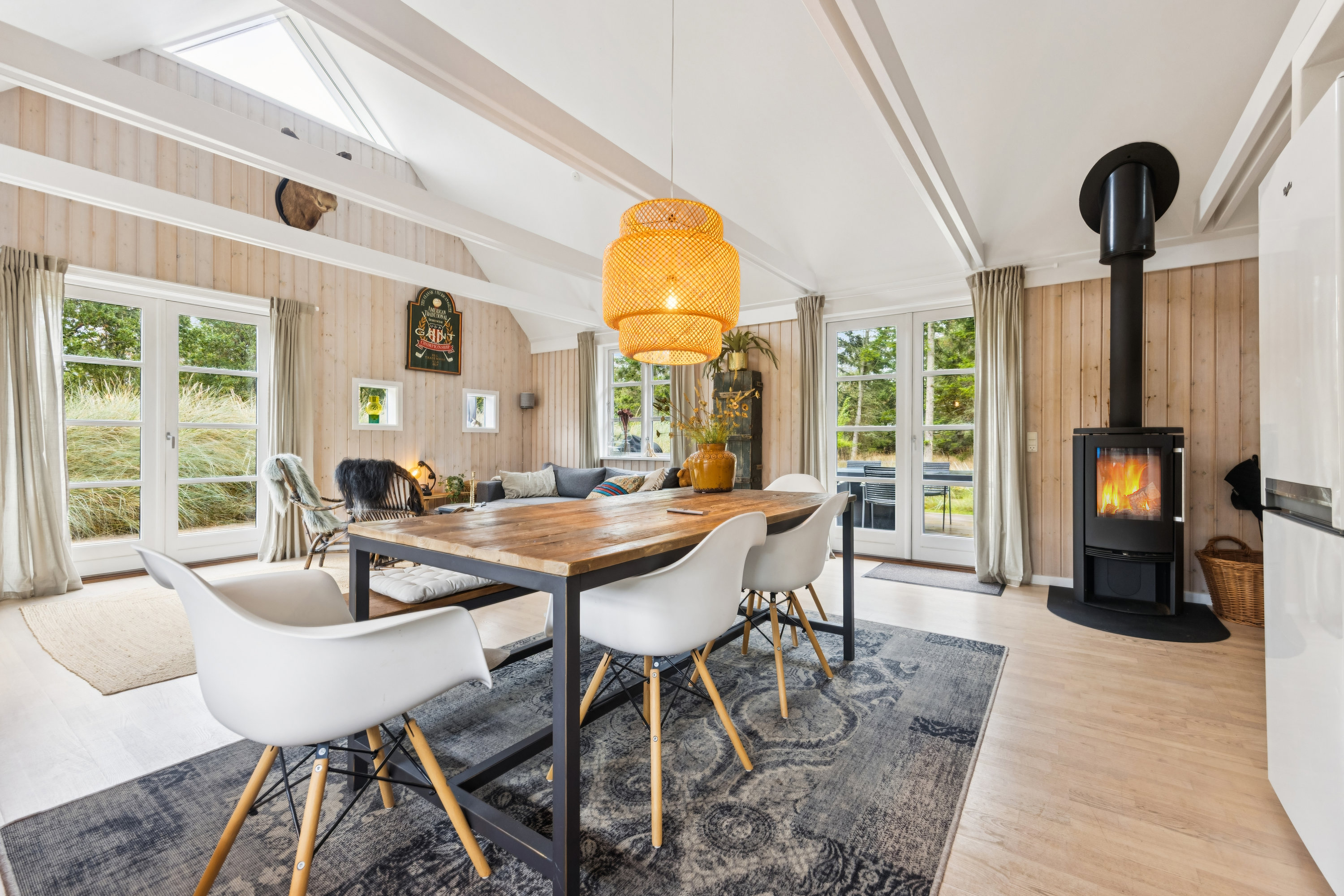 Fremhævet stue billede i fuldskærmstilstand. Billede af Marsvej 11, 9370 Hals