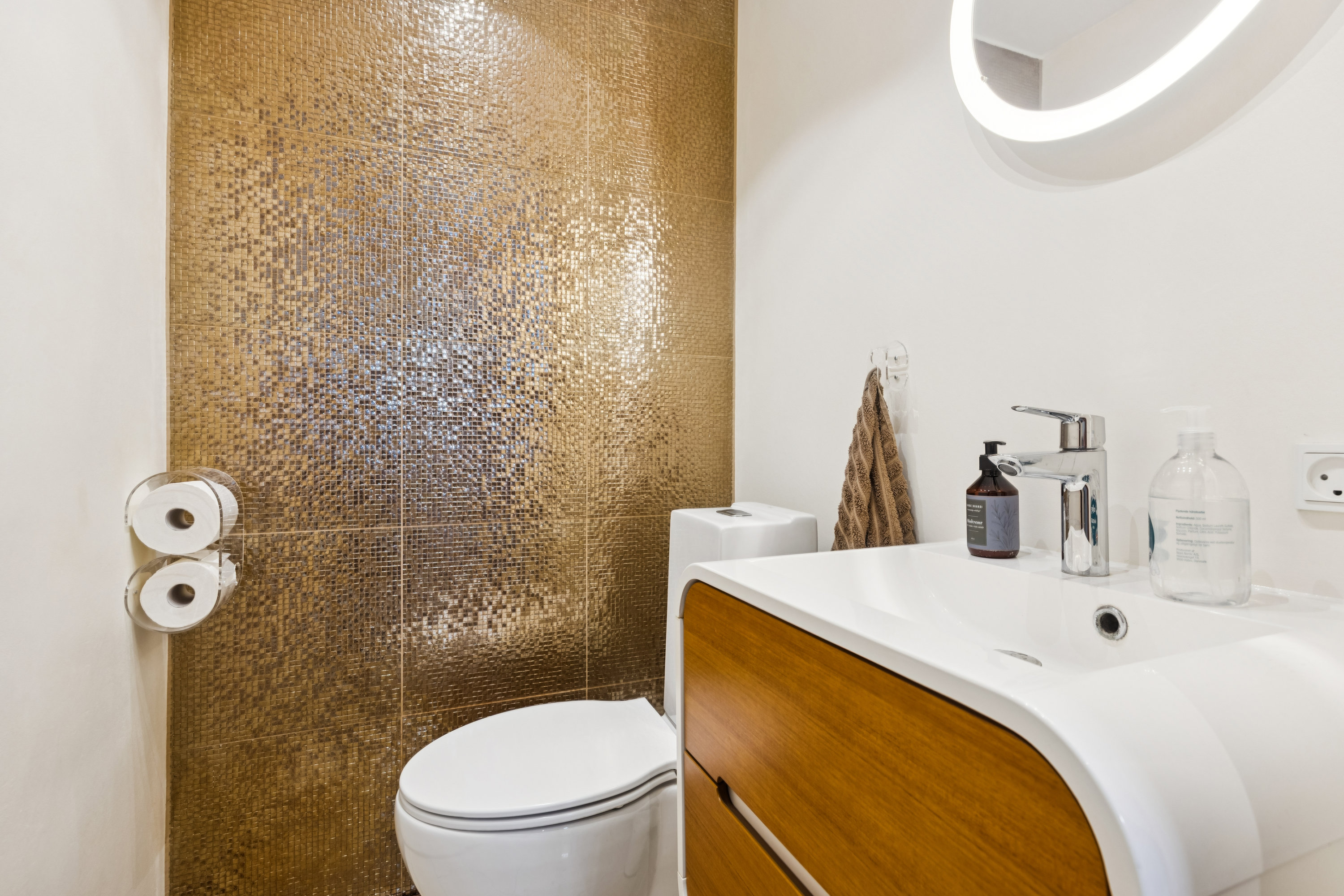 Fremhævet badeværelse billede i fuldskærmstilstand. Billede af Bakkelygade 11, 9400 Nørresundby