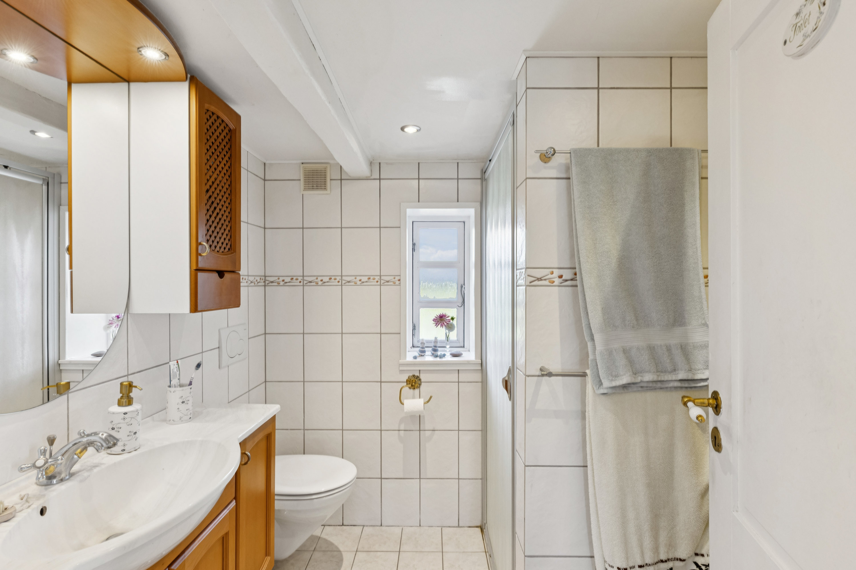 Fremhævet badeværelse billede i fuldskærmstilstand. Billede af Jedsted Klostervej 21, Jedsted, 6771 Gredstedbro