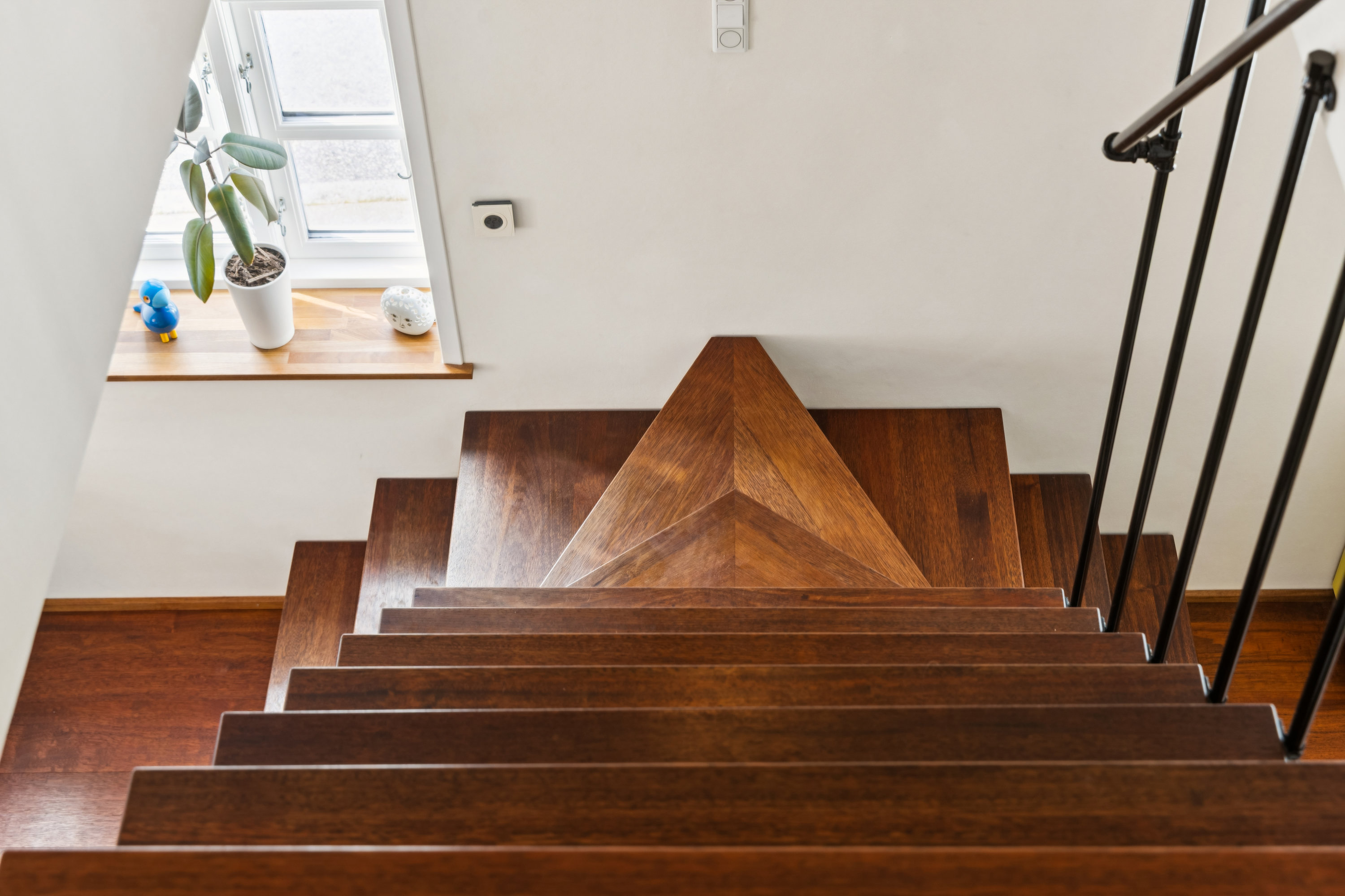 Fremhævet trappe billede i fuldskærmstilstand. Billede af Bakkelygade 11, 9400 Nørresundby