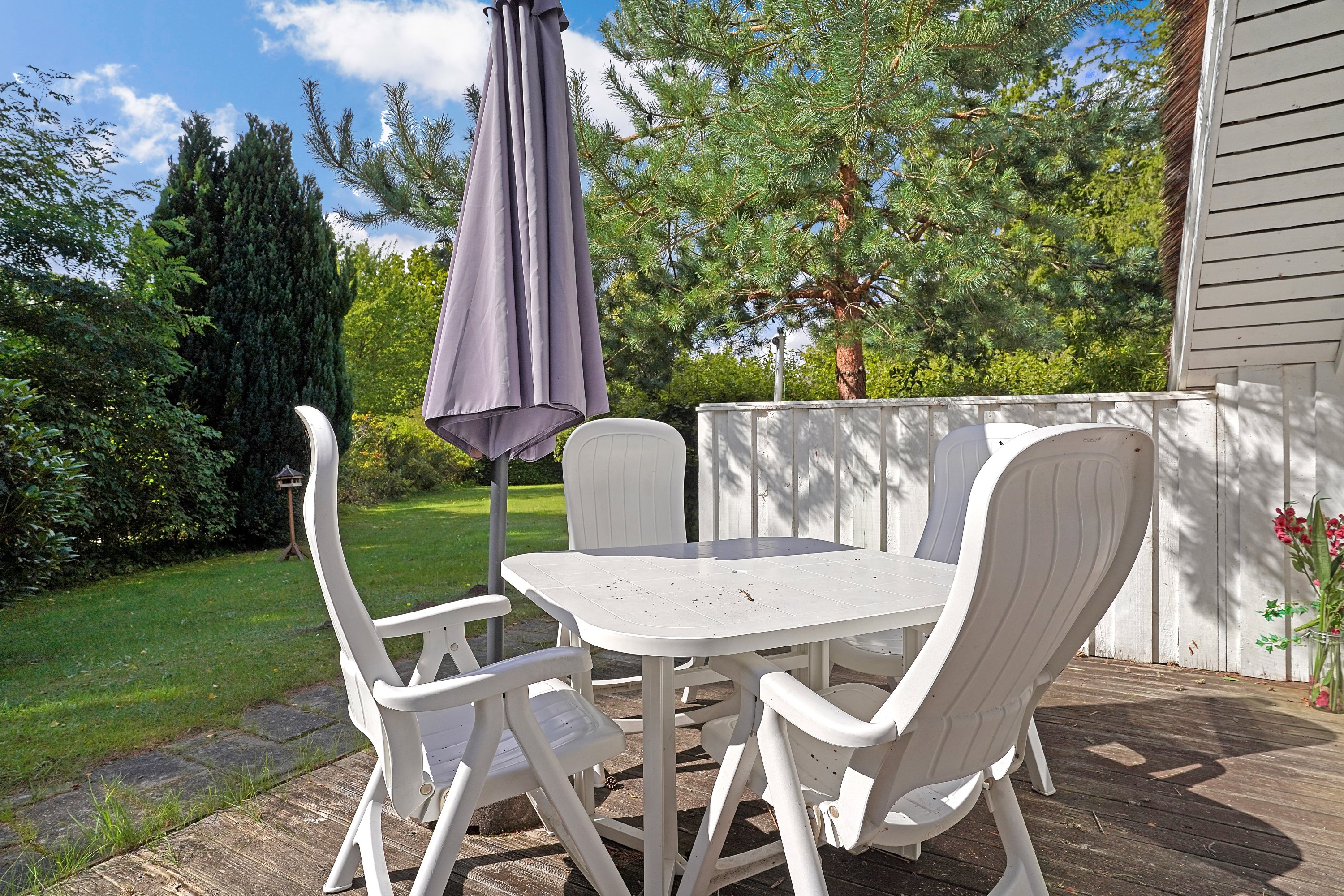 Fremhævet terrasse billede i fuldskærmstilstand. Billede af Ravnsbækvej 3, 3100 Hornbæk