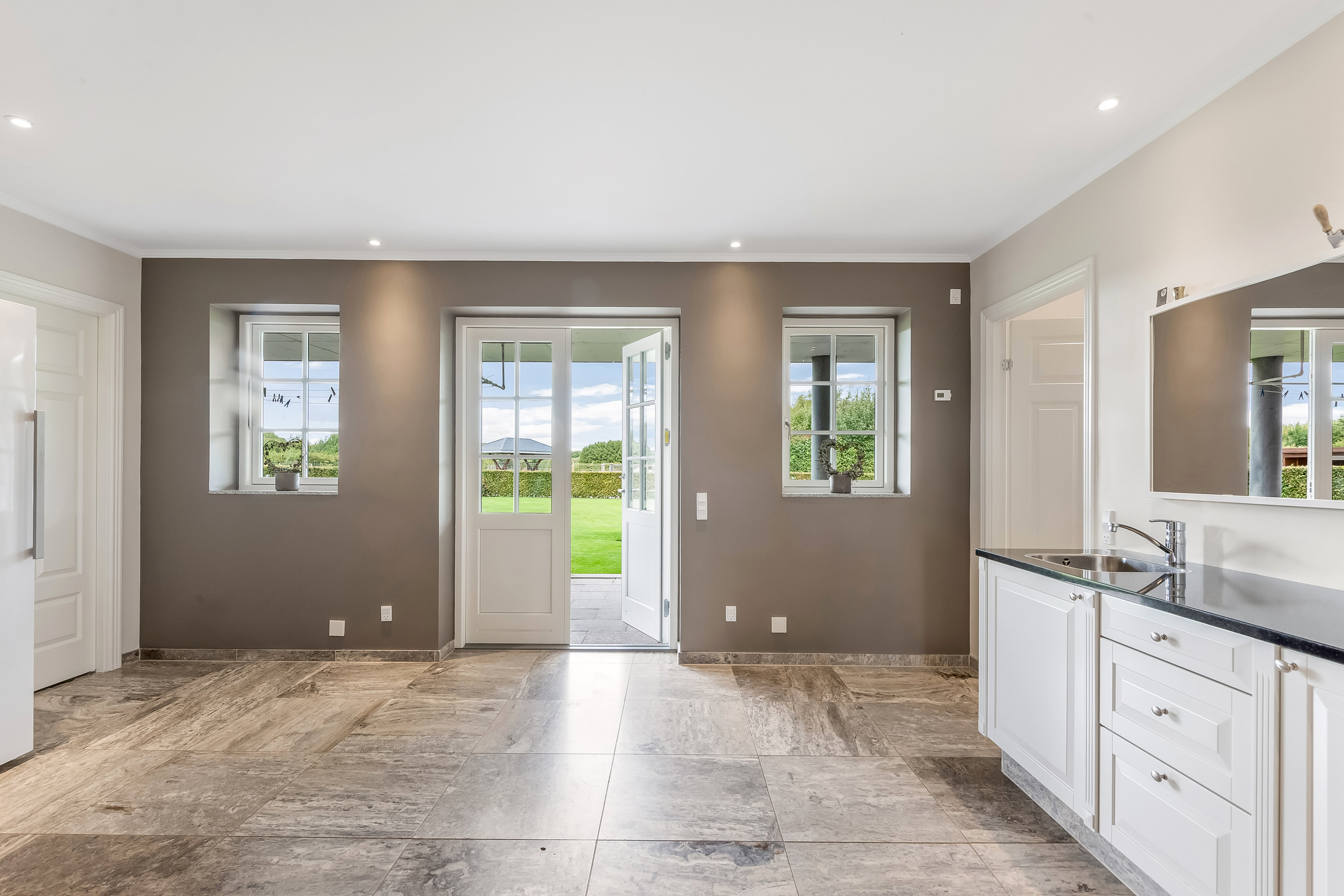 Fremhævet  billede i fuldskærmstilstand. Billede af Klovtoftvej 10, Klovtoft, 6230 Rødekro