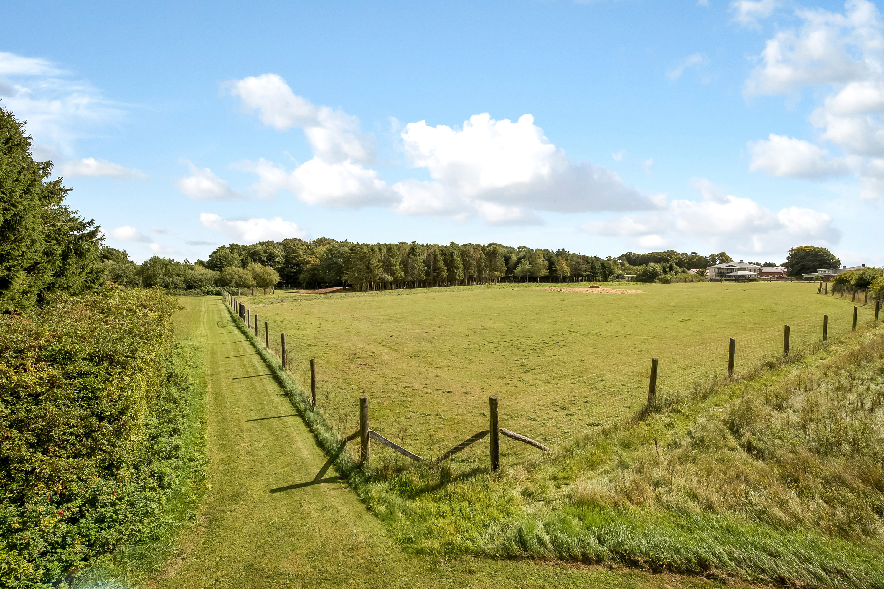 Fremhævet  billede i fuldskærmstilstand. Billede af Klovtoftvej 10, Klovtoft, 6230 Rødekro