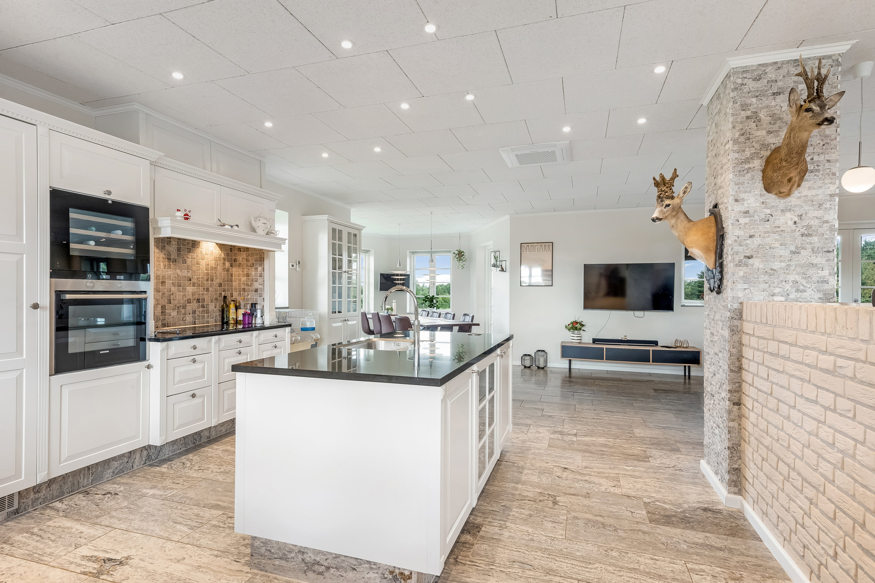 Fremhævet  billede i fuldskærmstilstand. Billede af Klovtoftvej 10, Klovtoft, 6230 Rødekro