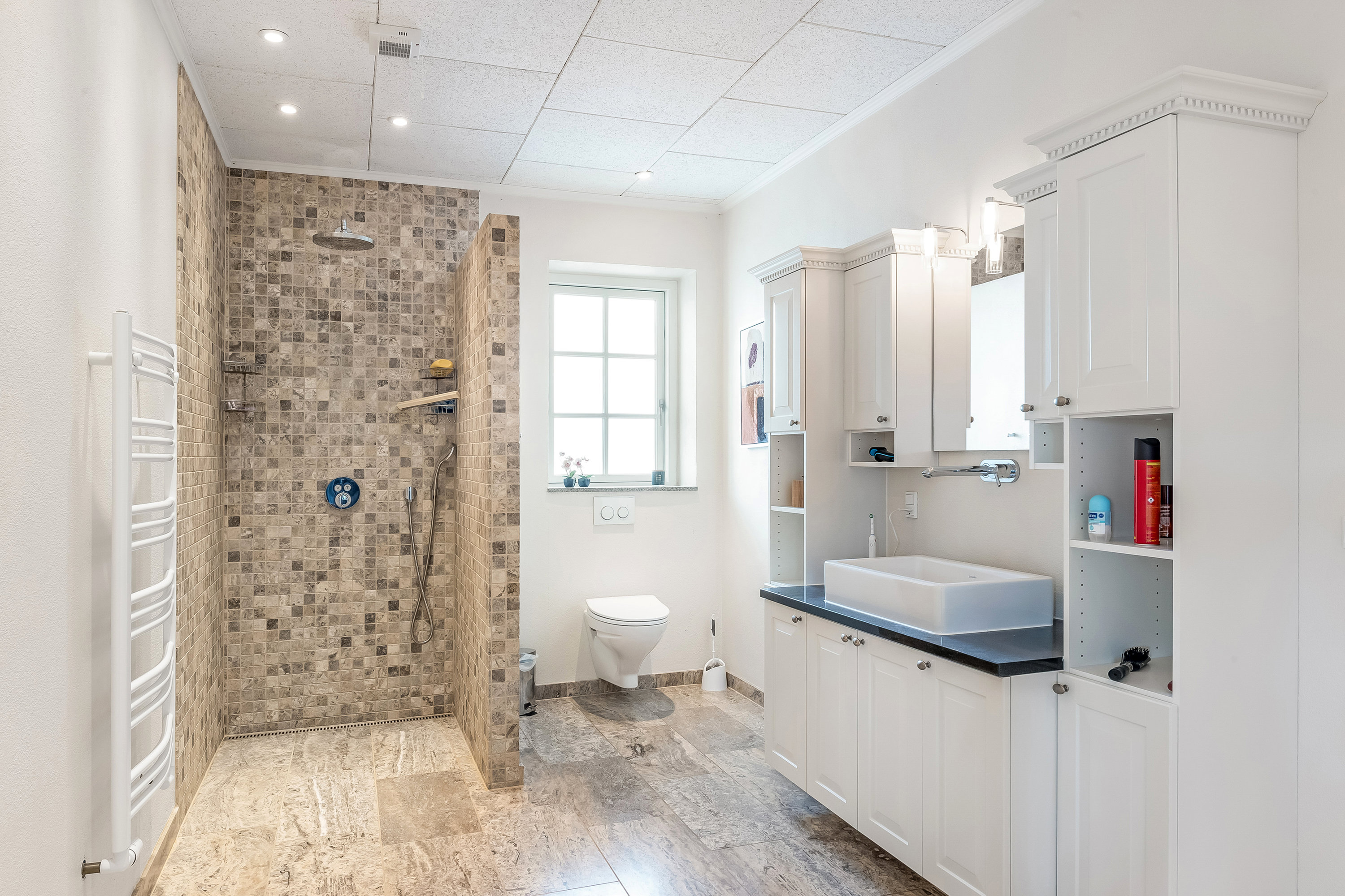 Fremhævet  billede i fuldskærmstilstand. Billede af Klovtoftvej 10, Klovtoft, 6230 Rødekro