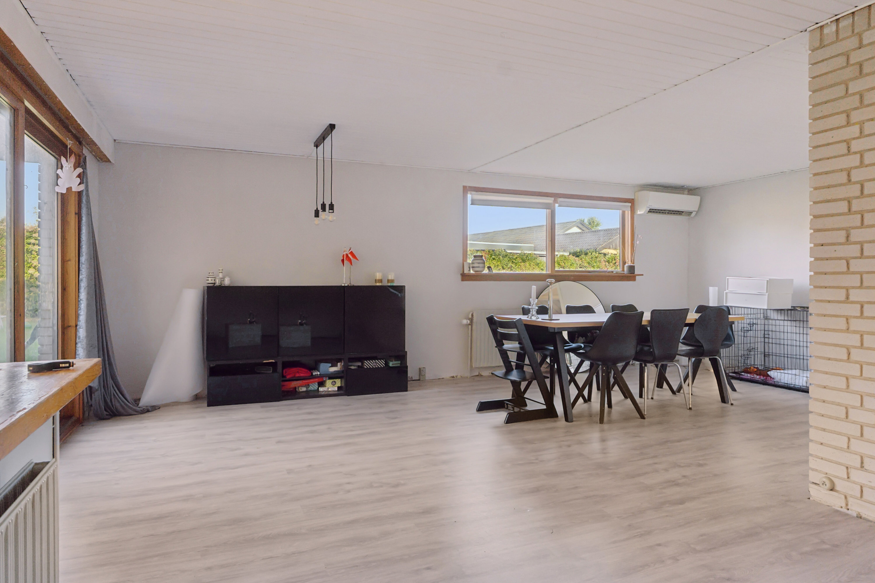 Fremhævet stue billede i fuldskærmstilstand. Billede af Rørvigvej 41, 4500 Nykøbing Sj