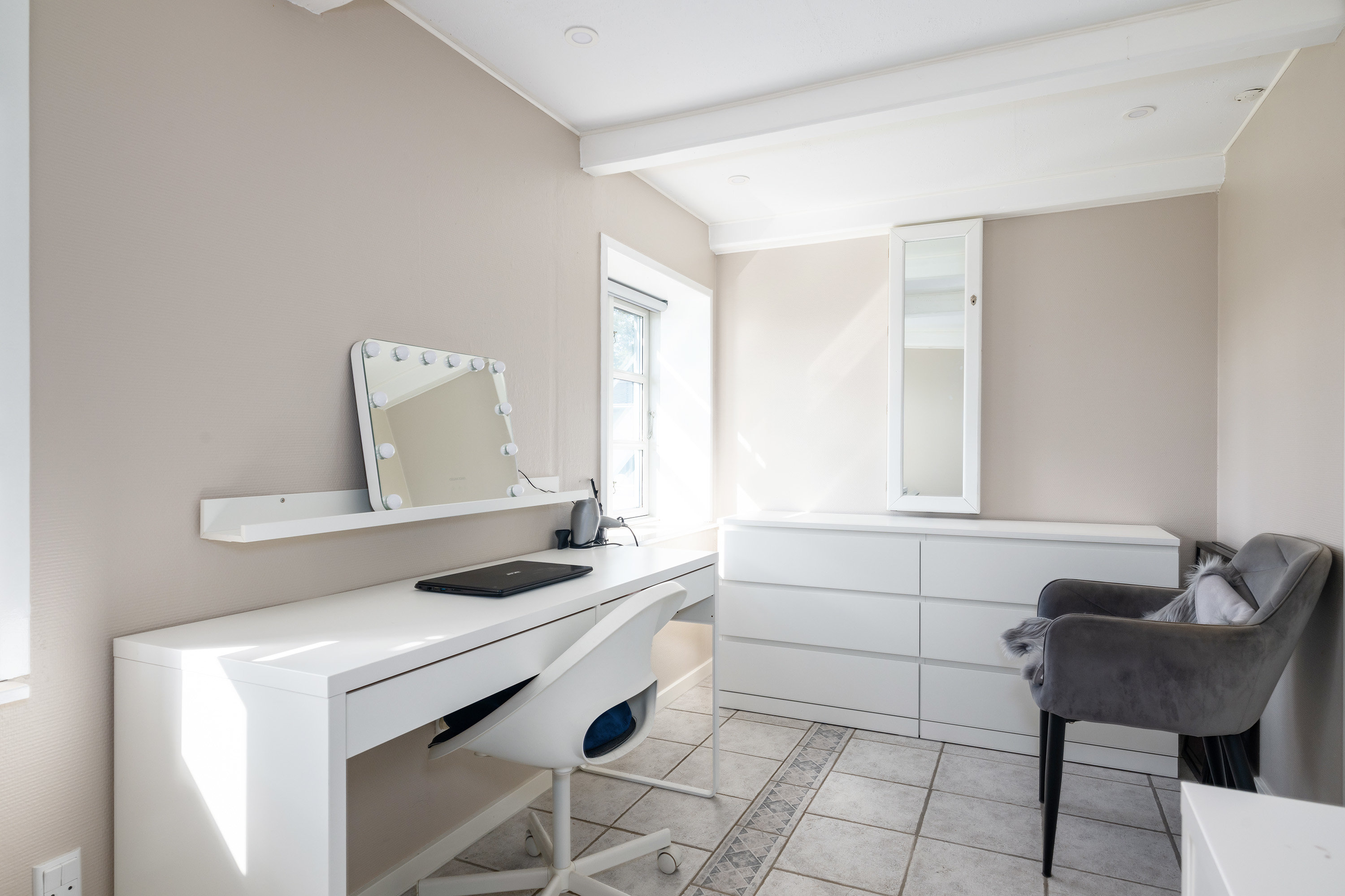 Fremhævet  billede i fuldskærmstilstand. Billede af Hasselø Tværvej 17, Hasselø Pl, 4873 Væggerløse