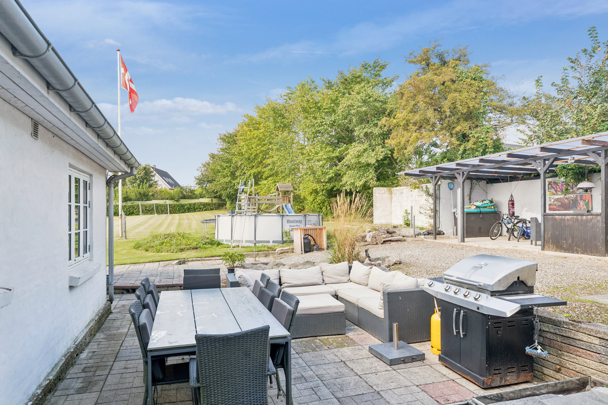 Fremhævet terrasse billede i fuldskærmstilstand. Billede af Bytoften 3, Over Fussing, 8920 Randers NV