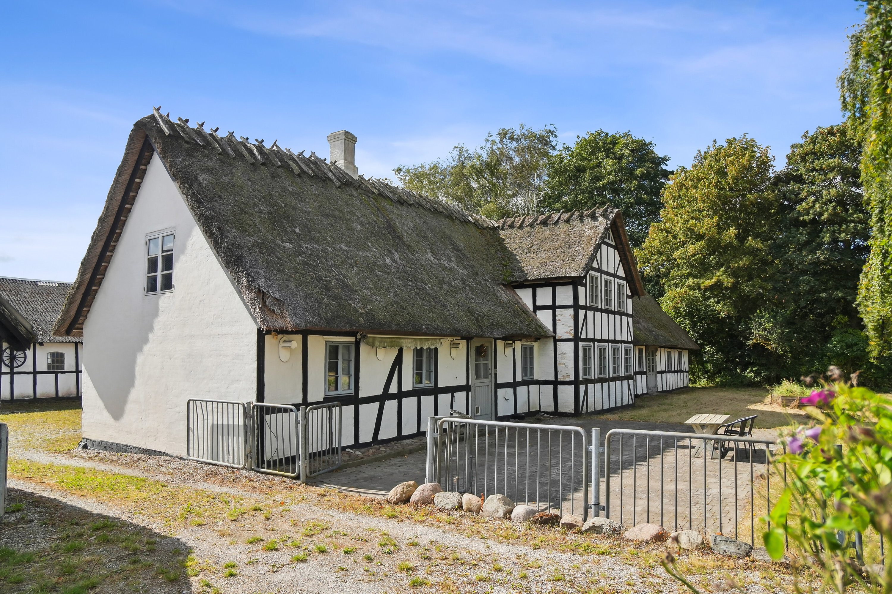 Miniaturebillede 1: set fra haven. Billede af Odensevej 307, Ladby, 5300 Kerteminde