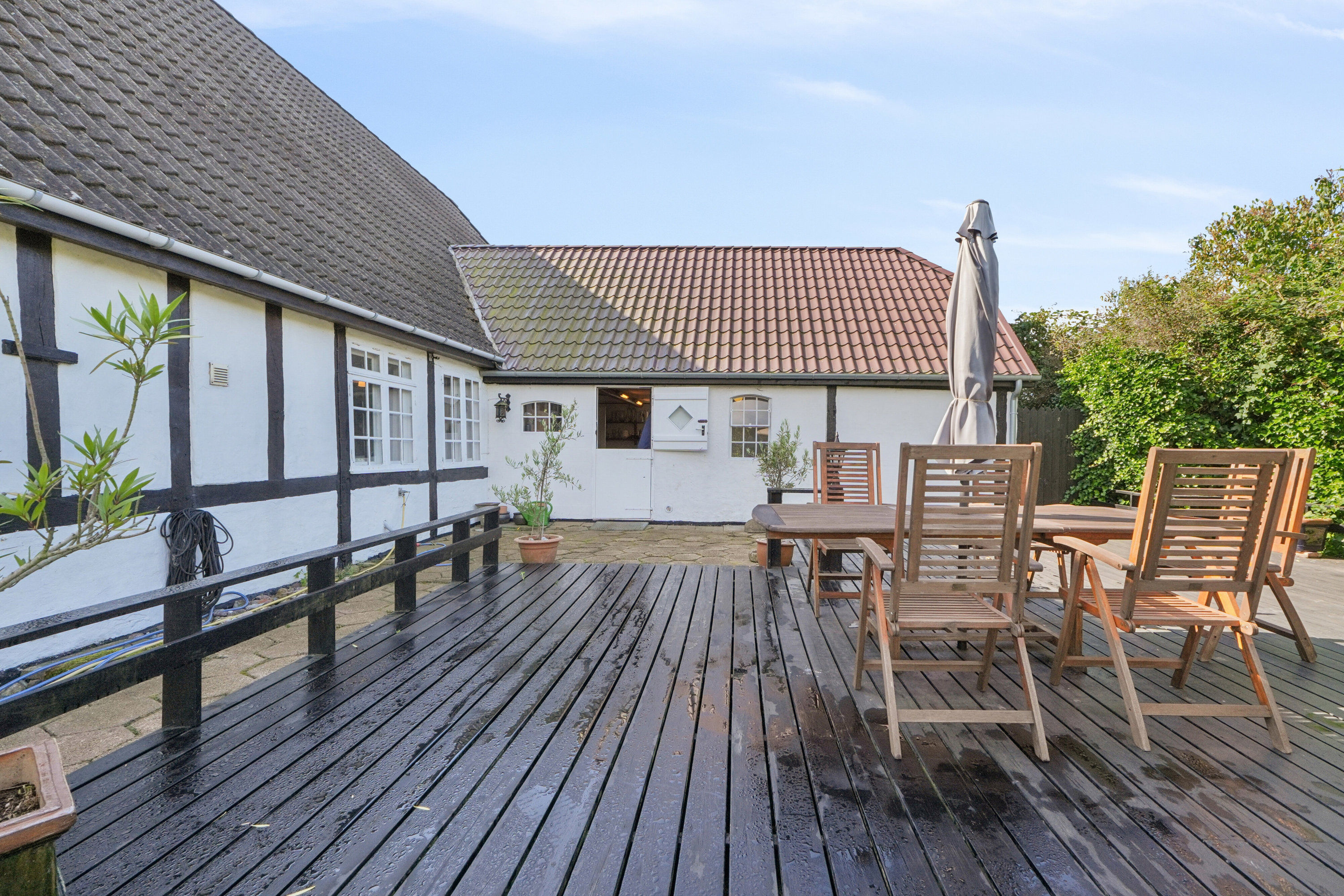 Fremhævet terrasse billede i fuldskærmstilstand. Billede af Skolevej 5, Tullebølle, 5953 Tranekær