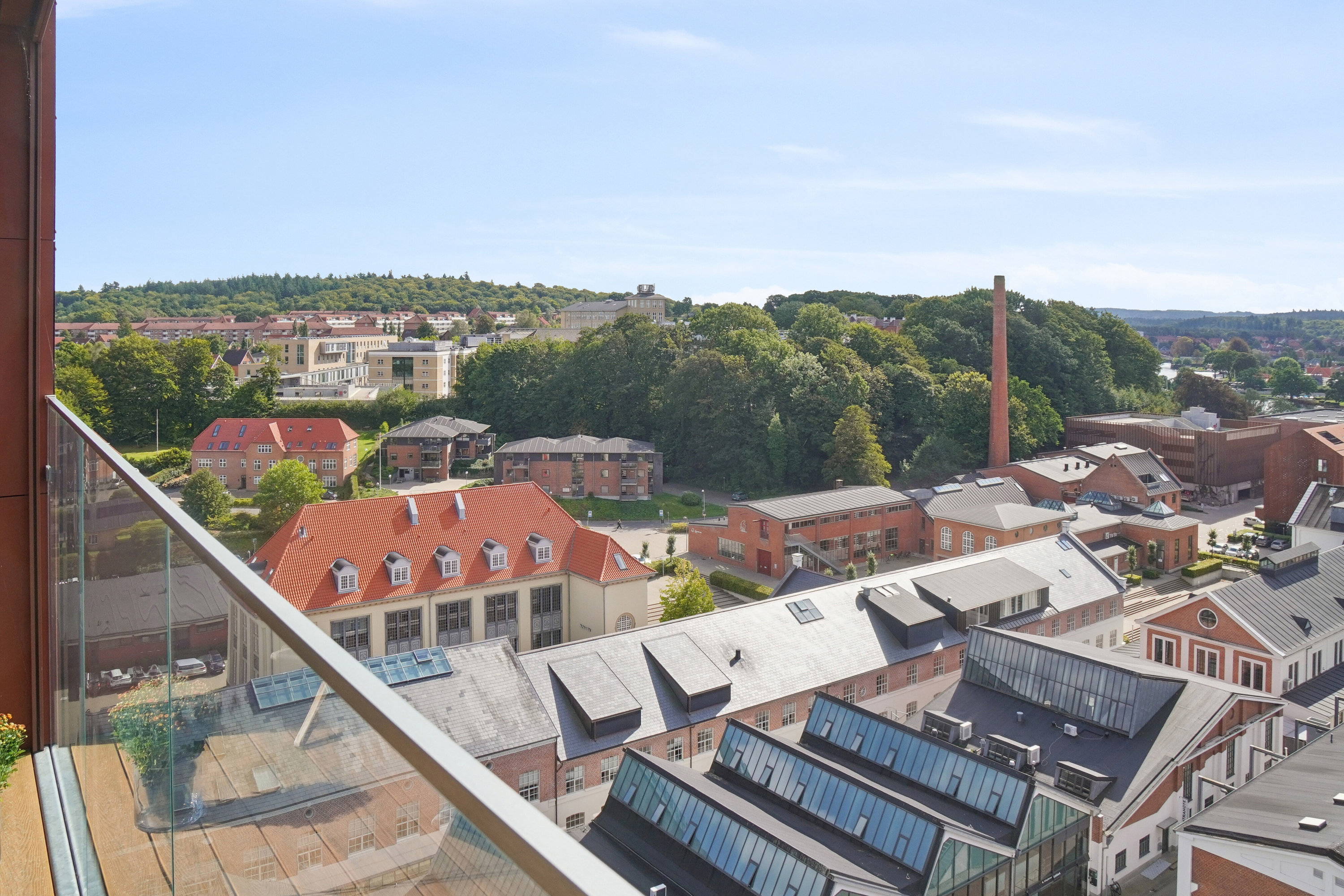 Fremhævet udsigt billede i fuldskærmstilstand. Billede af Papirfabrikken 52, 11. 2., 8600 Silkeborg