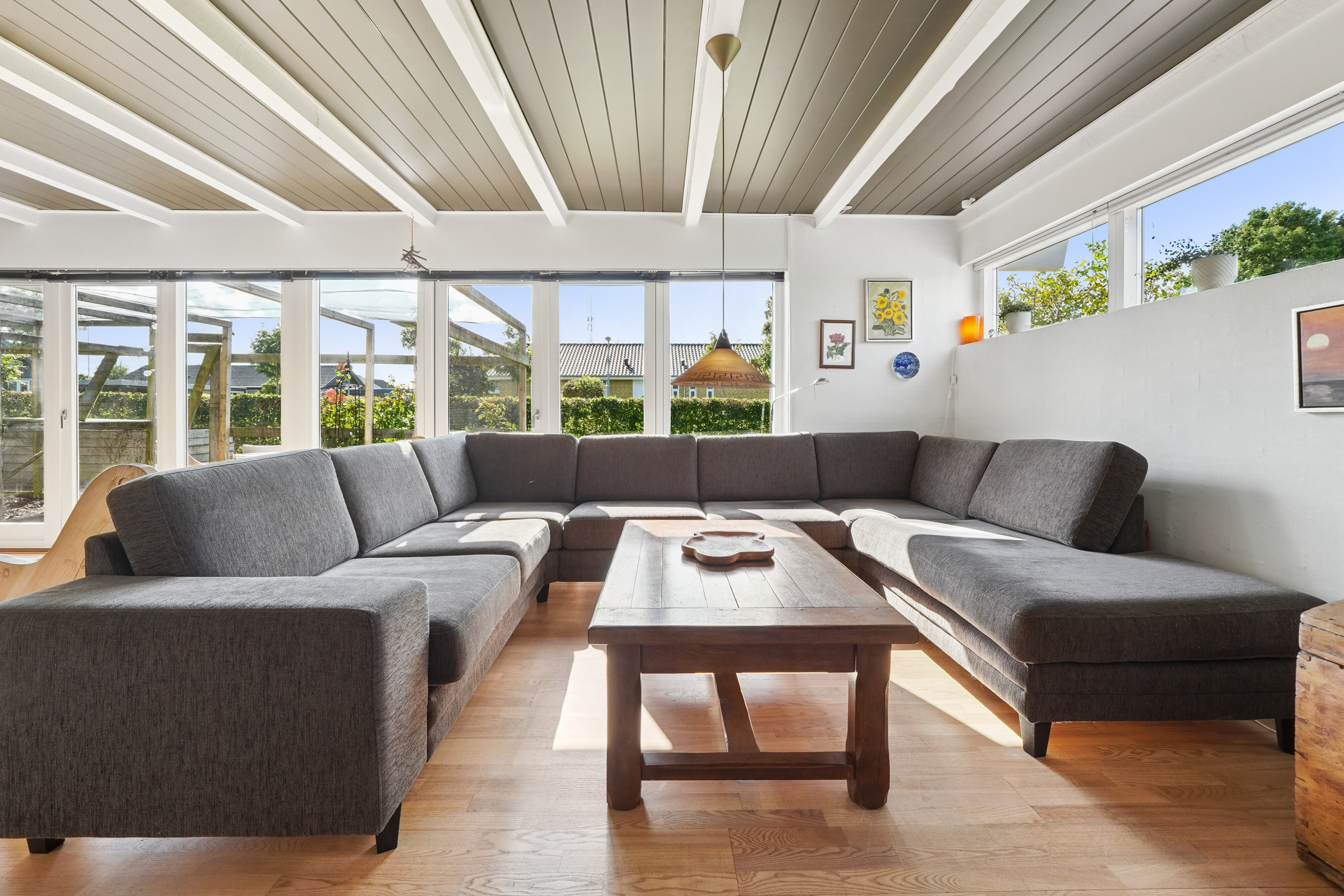 Fremhævet stue billede i fuldskærmstilstand. Billede af Per Kirkebys Vej 1, 7430 Ikast