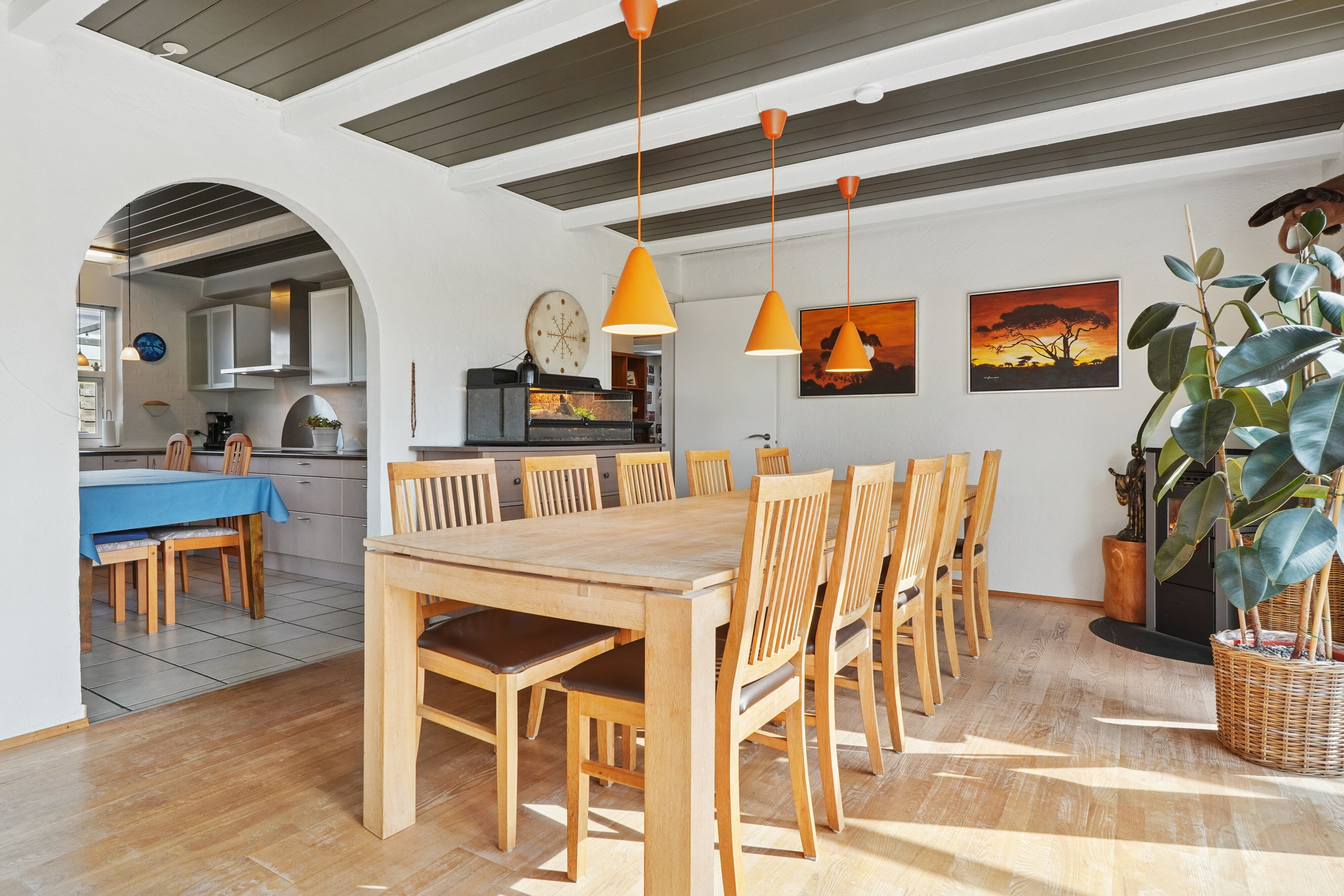 Fremhævet spisestue billede i fuldskærmstilstand. Billede af Per Kirkebys Vej 1, 7430 Ikast