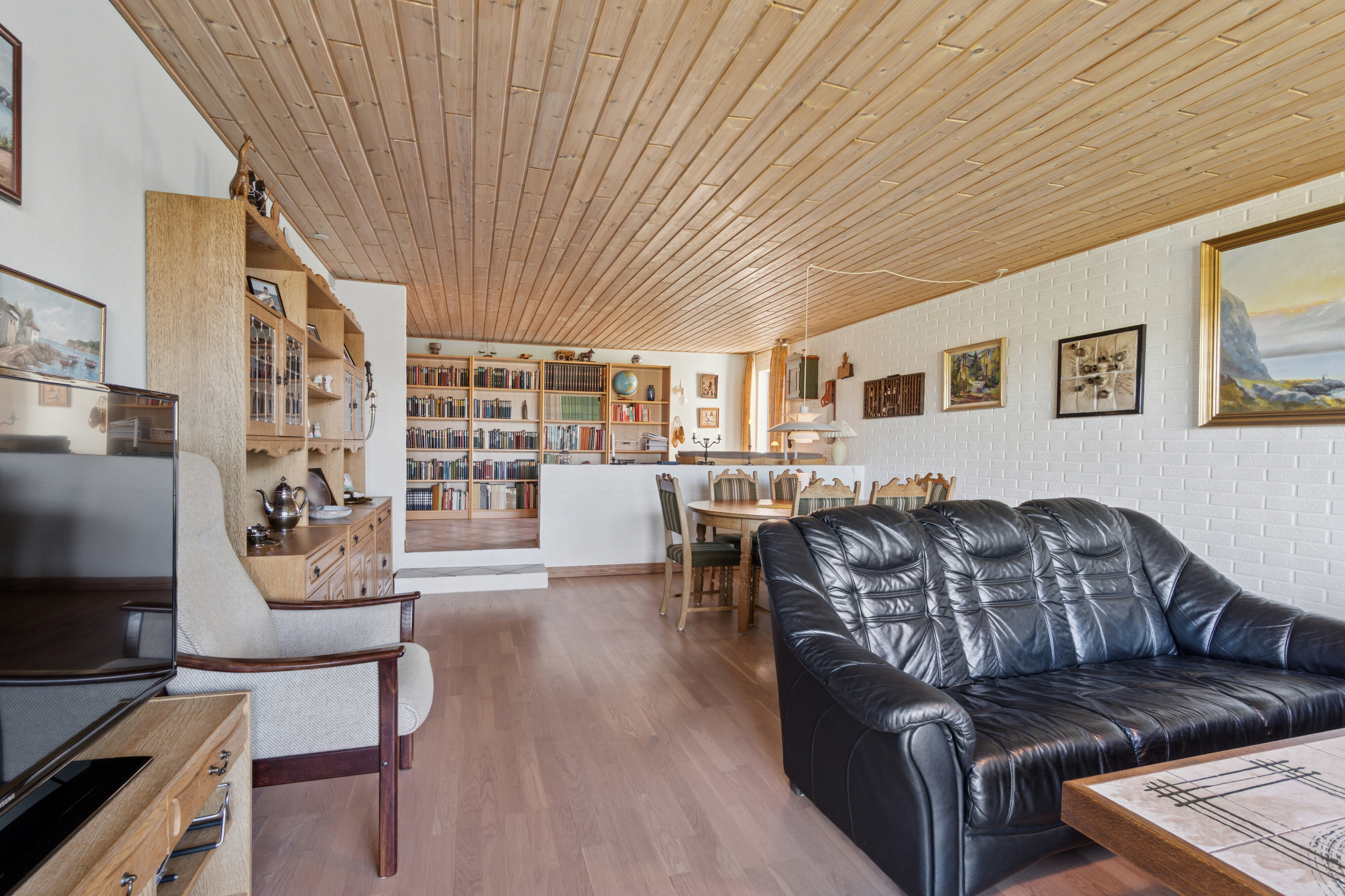 Fremhævet stue billede i fuldskærmstilstand. Billede af Tømmerbyvej 174, 7742 Vesløs