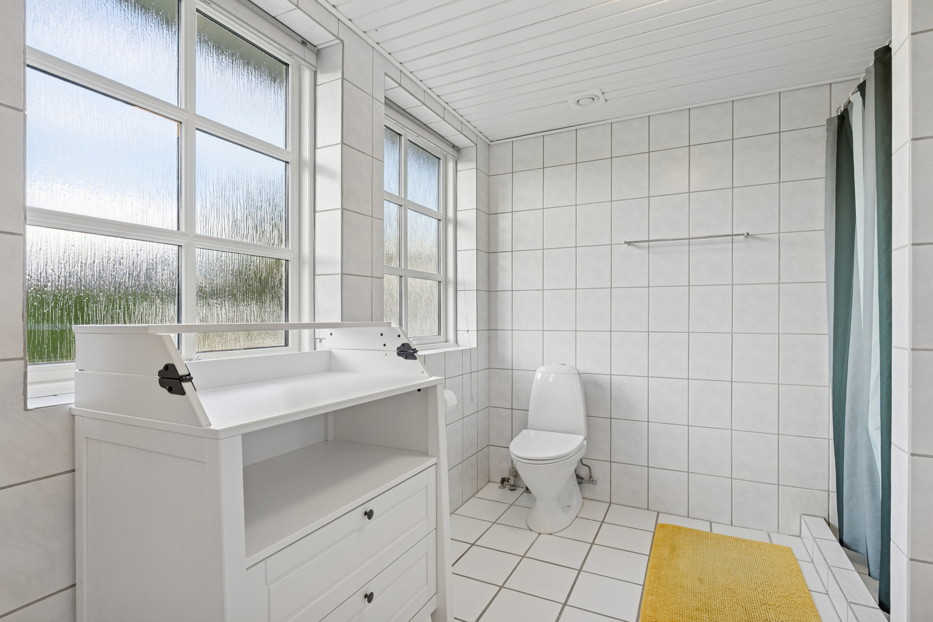 Fremhævet badeværelse billede i fuldskærmstilstand. Billede af Akacieparken 44, 7430 Ikast