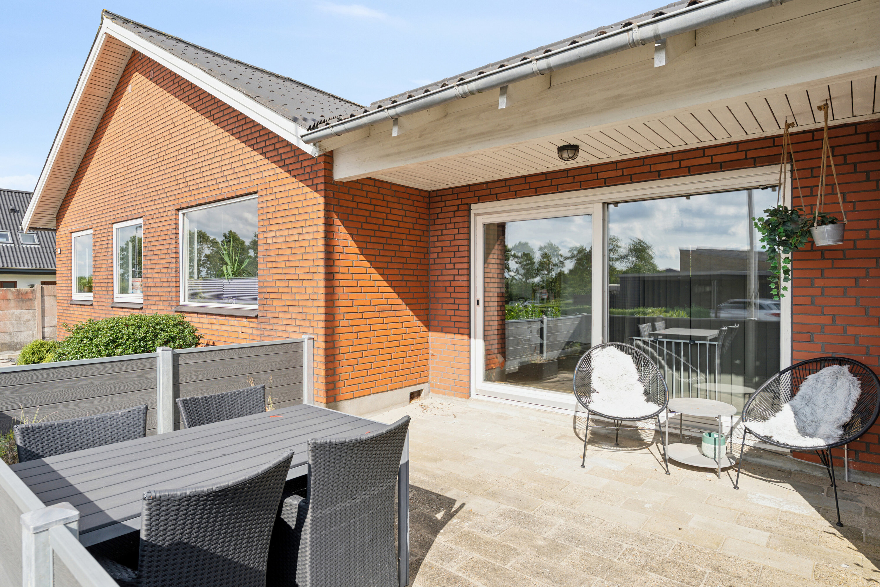 Fremhævet terrasse billede i fuldskærmstilstand. Billede af Klochsvej 22, 7441 Bording