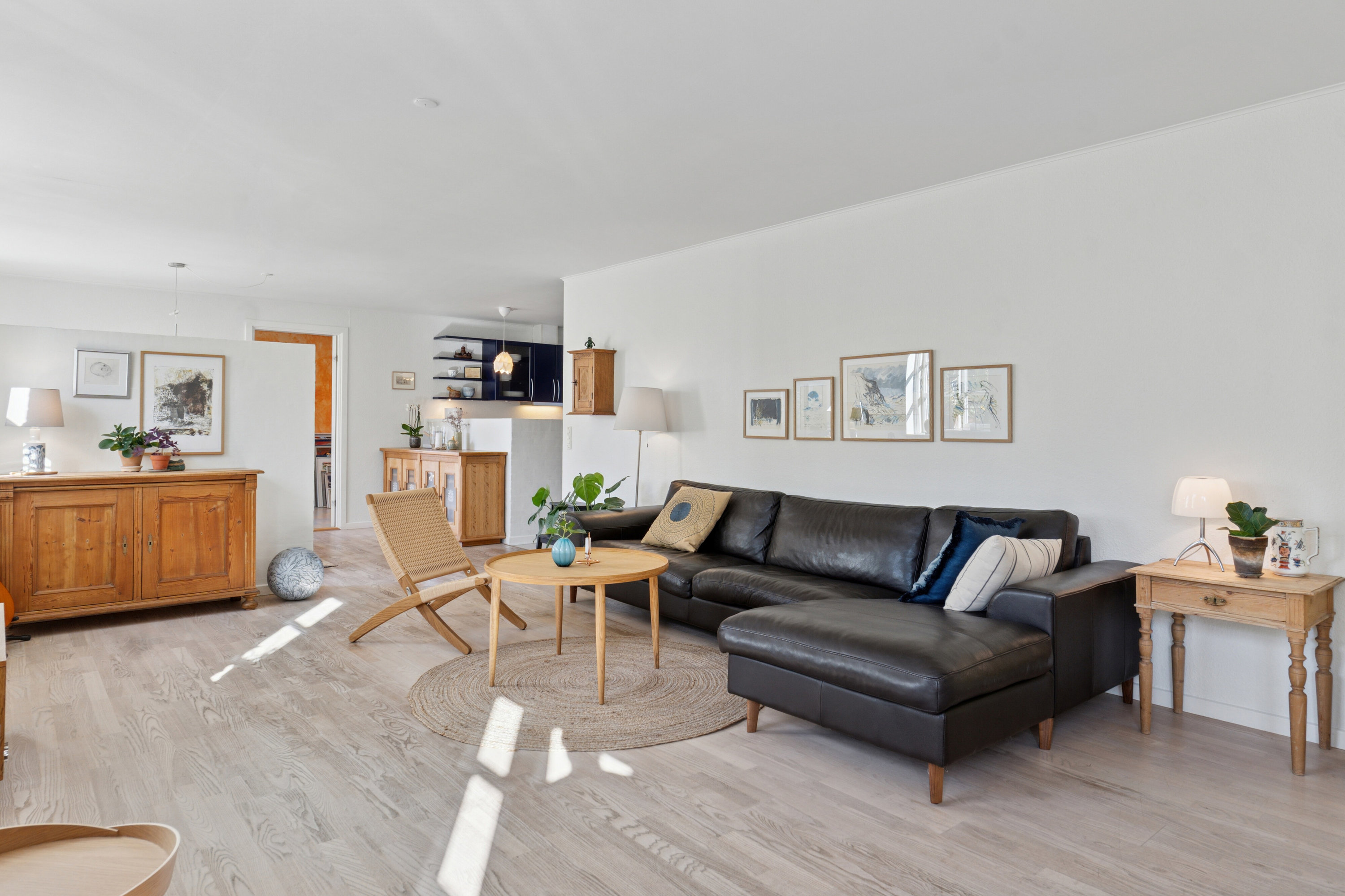 Fremhævet stue billede i fuldskærmstilstand. Billede af Vædderen 30, Egense, 5700 Svendborg