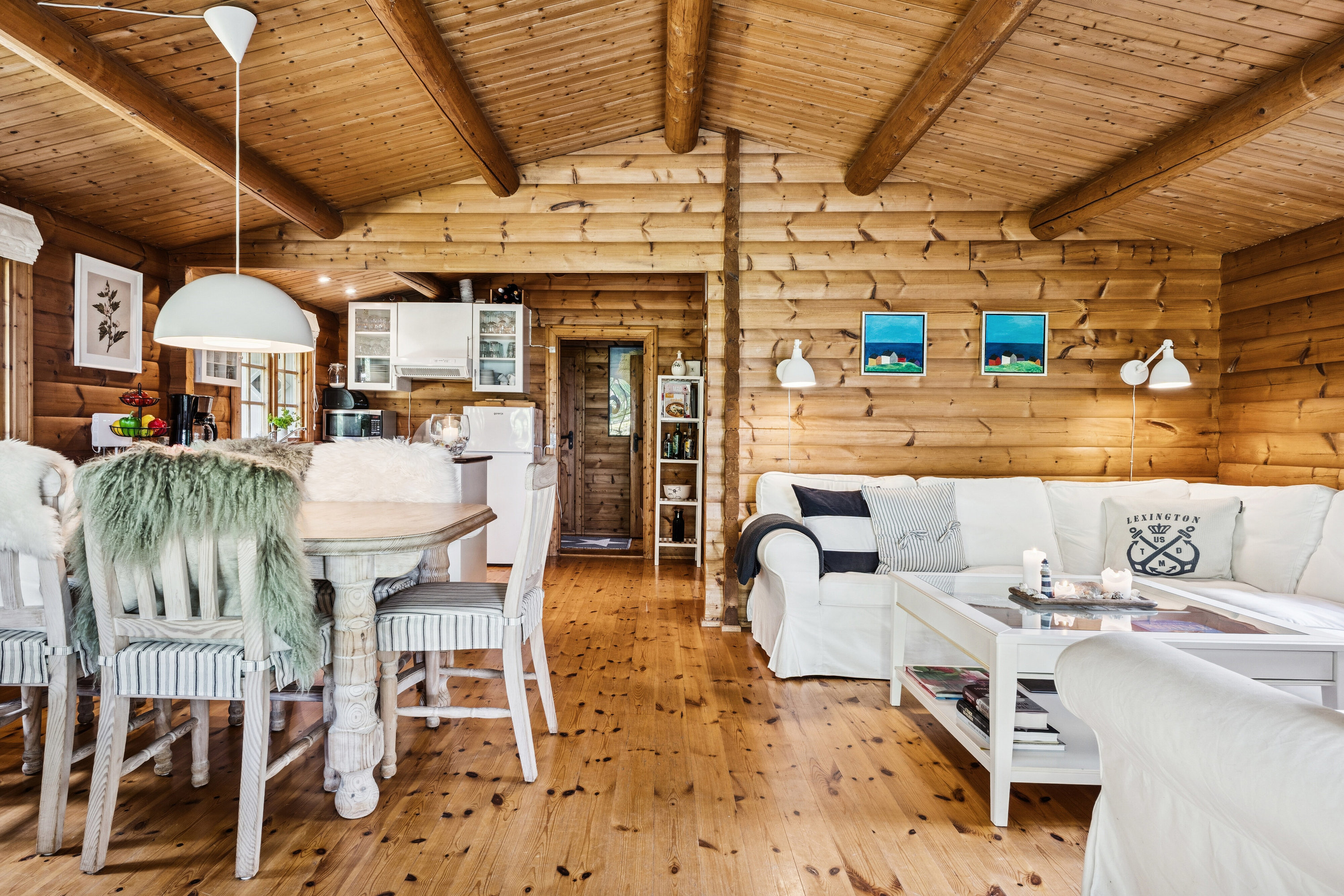 Fremhævet stue billede i fuldskærmstilstand. Billede af Runedalen 28, Stenstrup L, 4573 Højby