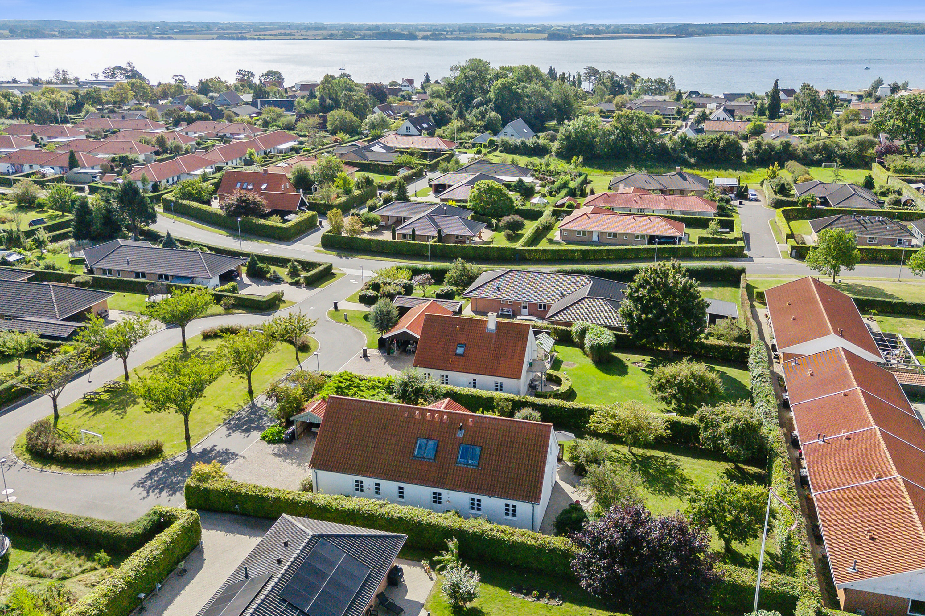 Fremhævet luftfoto billede i fuldskærmstilstand. Billede af Vædderen 30, Egense, 5700 Svendborg