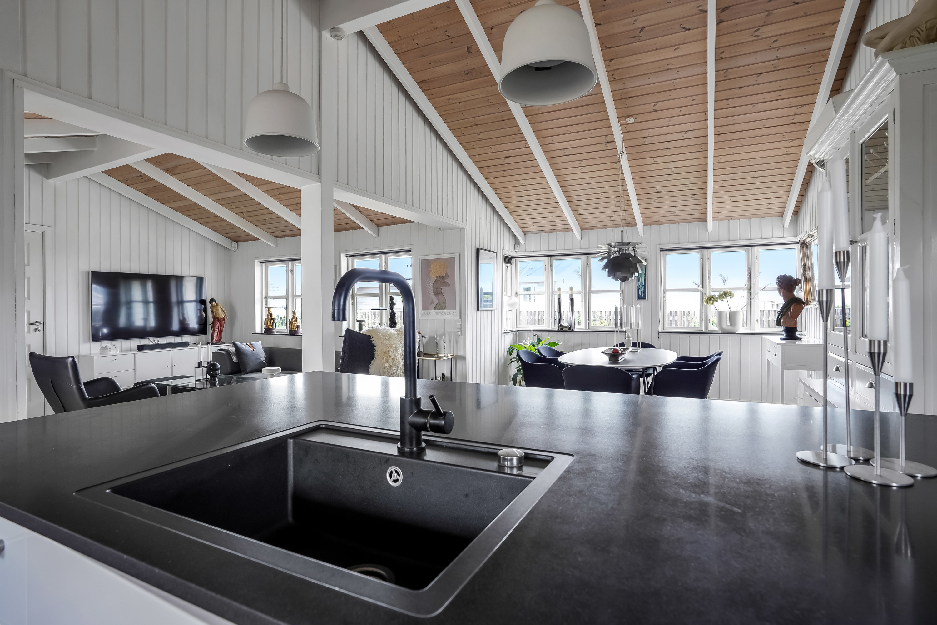 Fremhævet stue billede i fuldskærmstilstand. Billede af Østre Strandvej 93, Hasmark Strand, 5450 Otterup