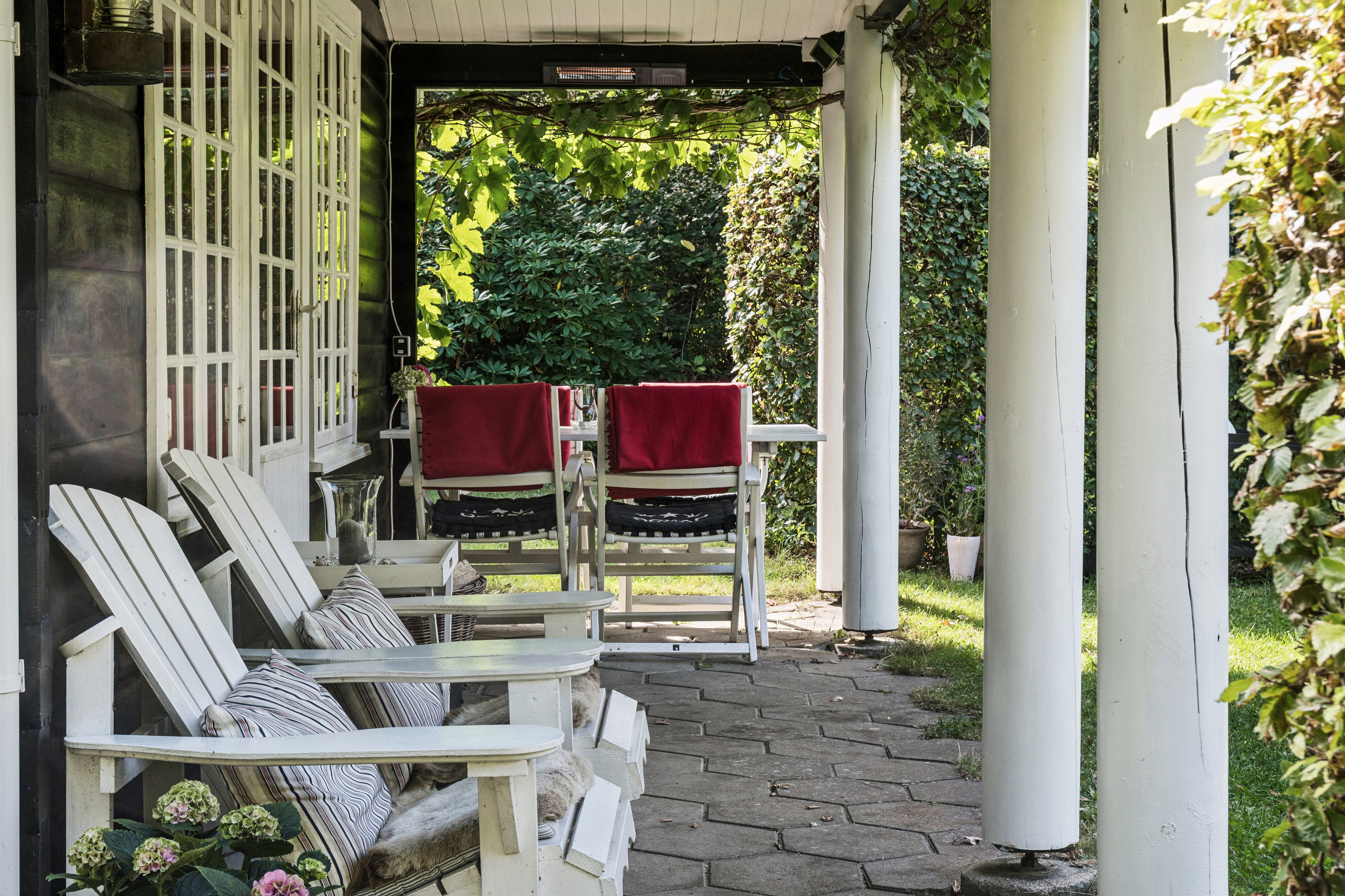 Fremhævet overdækket terrasse billede i fuldskærmstilstand. Billede af Runedalen 28, Stenstrup L, 4573 Højby