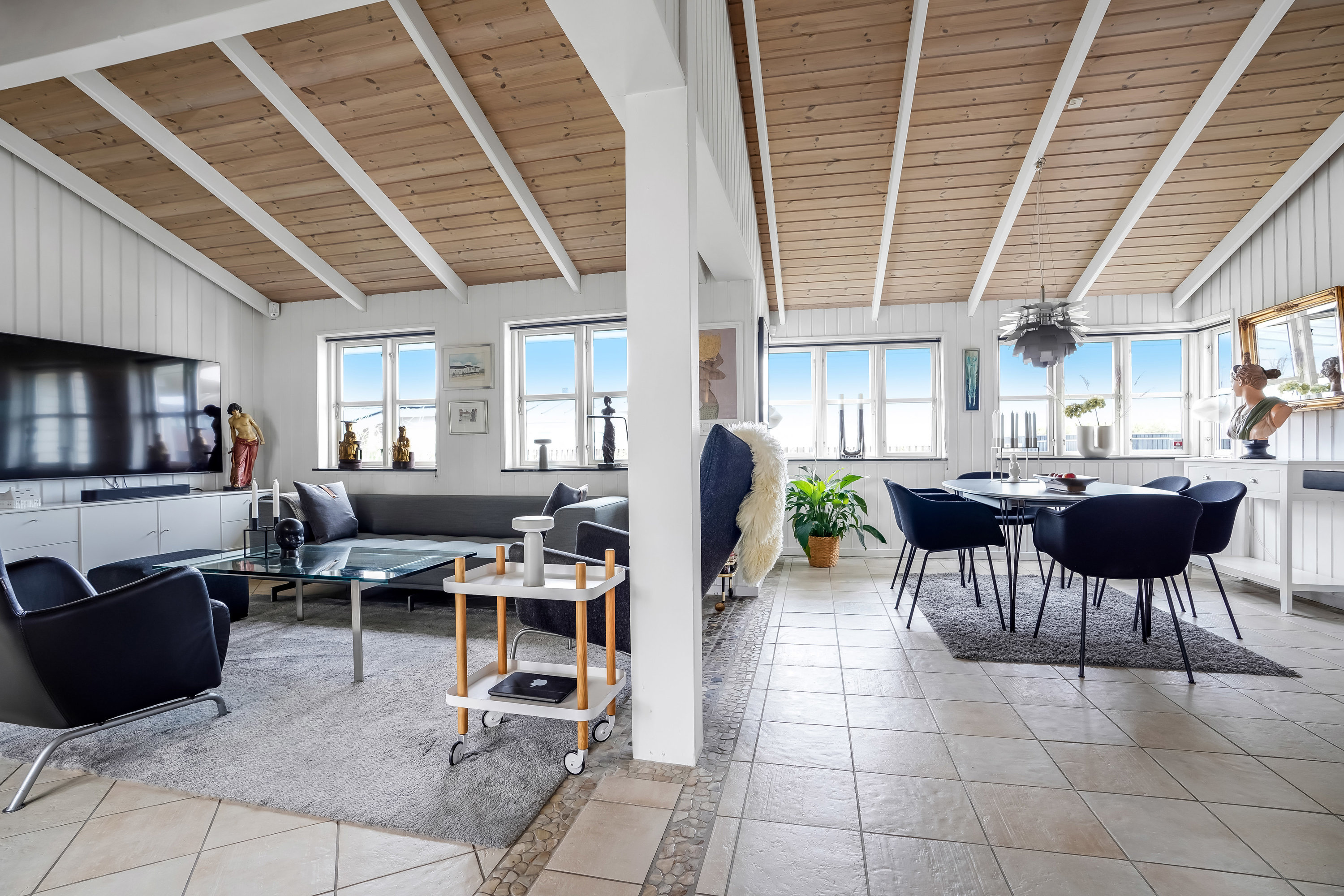 Fremhævet stue billede i fuldskærmstilstand. Billede af Østre Strandvej 93, Hasmark Strand, 5450 Otterup