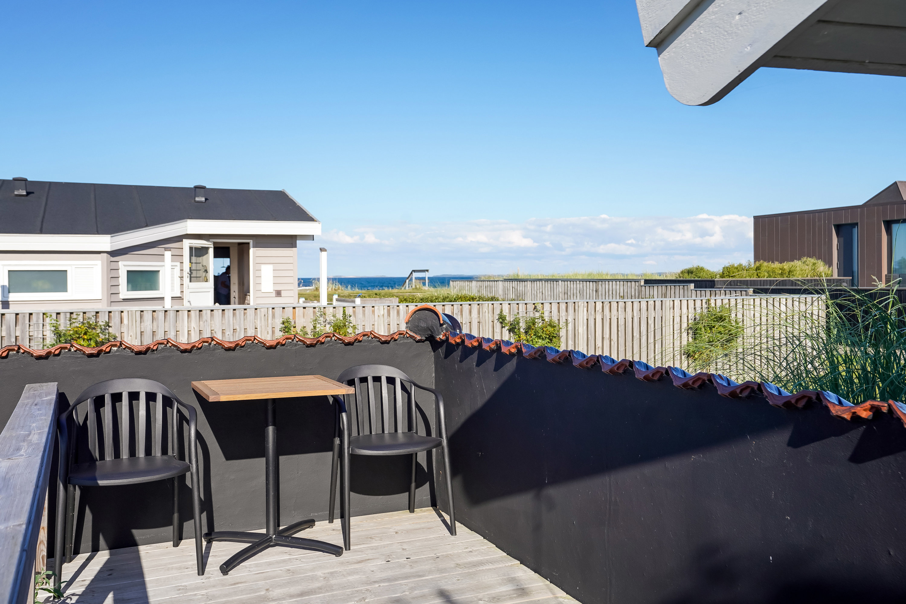 Fremhævet terrasse billede i fuldskærmstilstand. Billede af Østre Strandvej 93, Hasmark Strand, 5450 Otterup