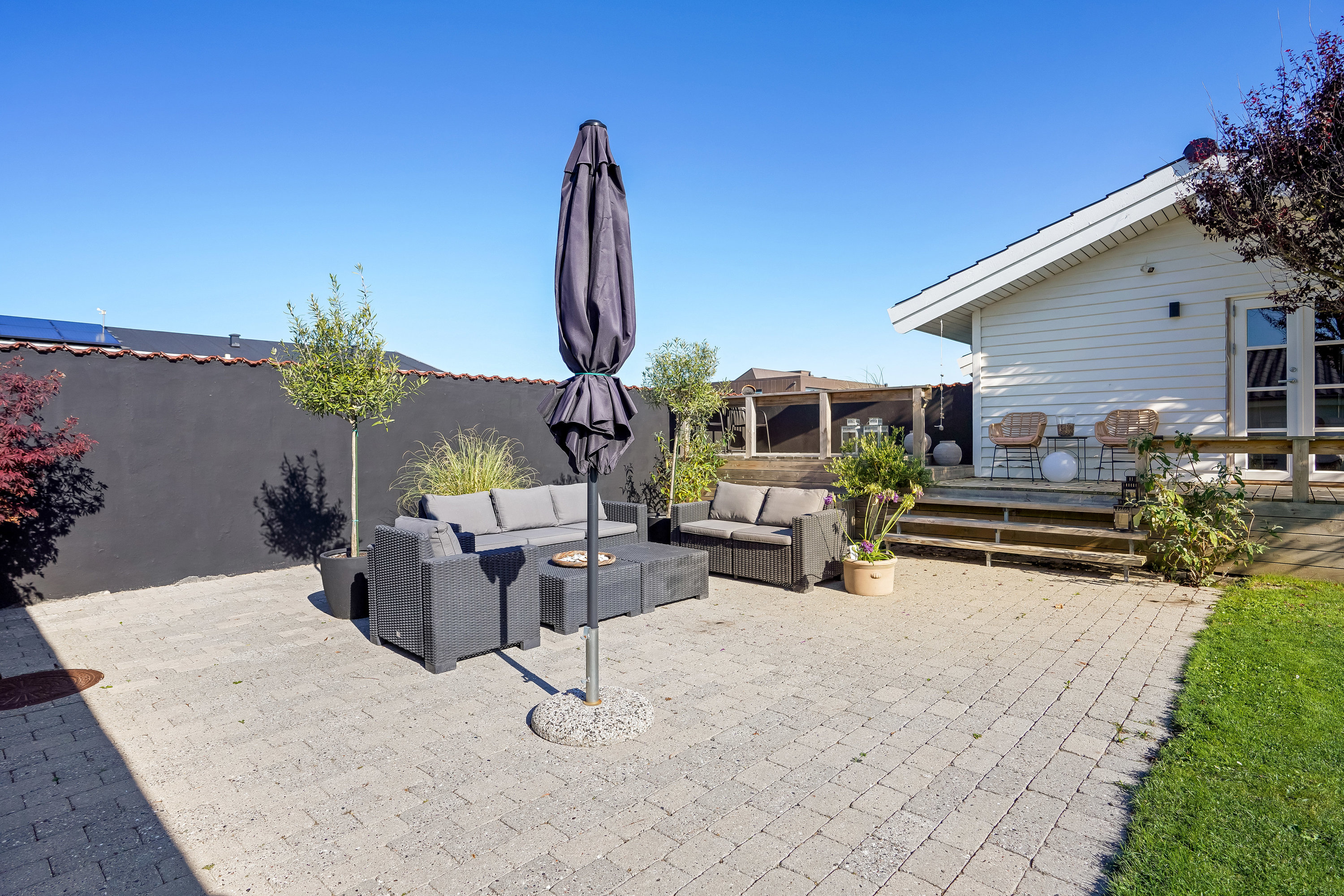 Fremhævet terrasse billede i fuldskærmstilstand. Billede af Østre Strandvej 93, Hasmark Strand, 5450 Otterup