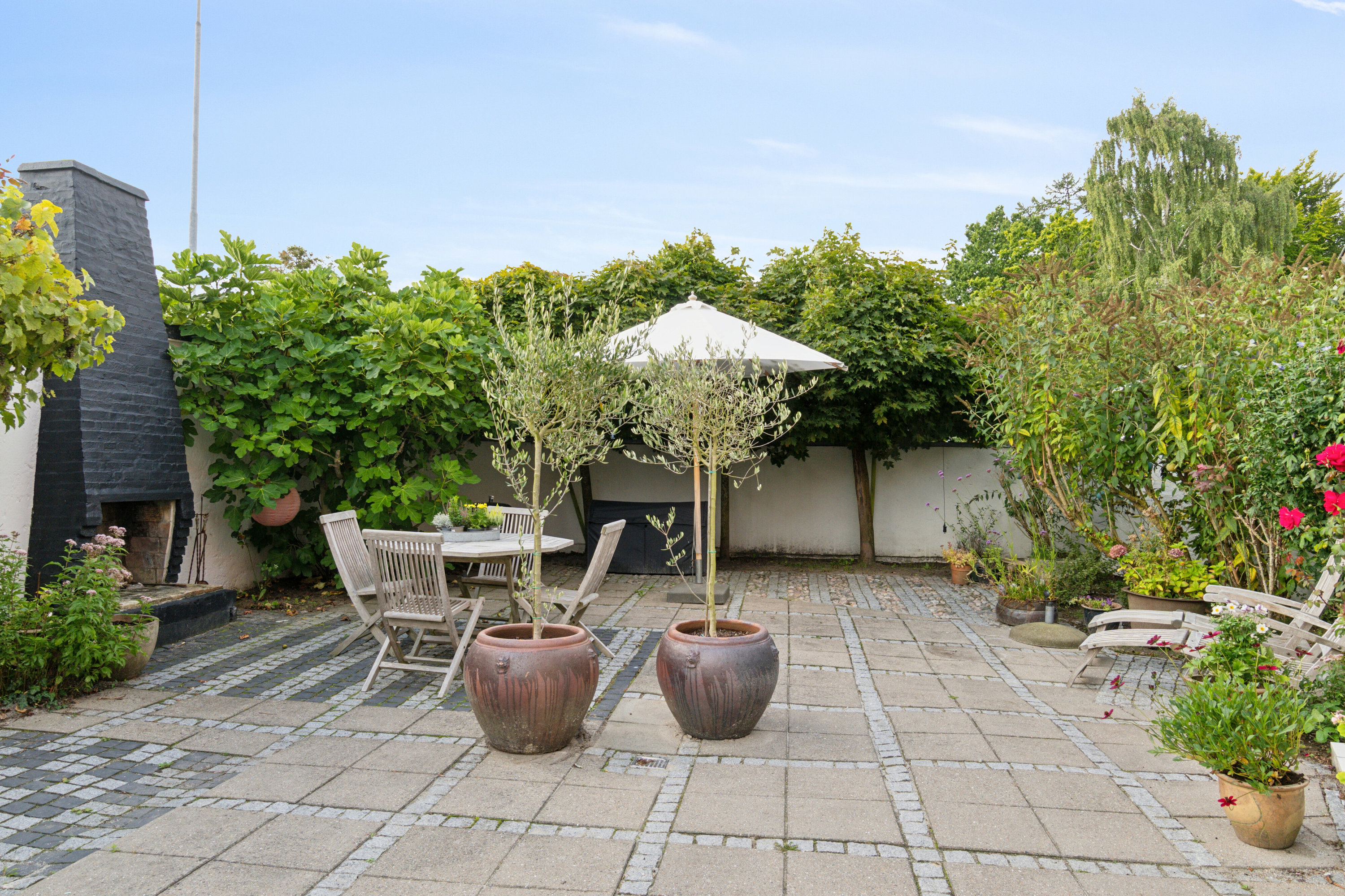 Fremhævet terrasse billede i fuldskærmstilstand. Billede af Terp Skovvej 111, 8270 Højbjerg