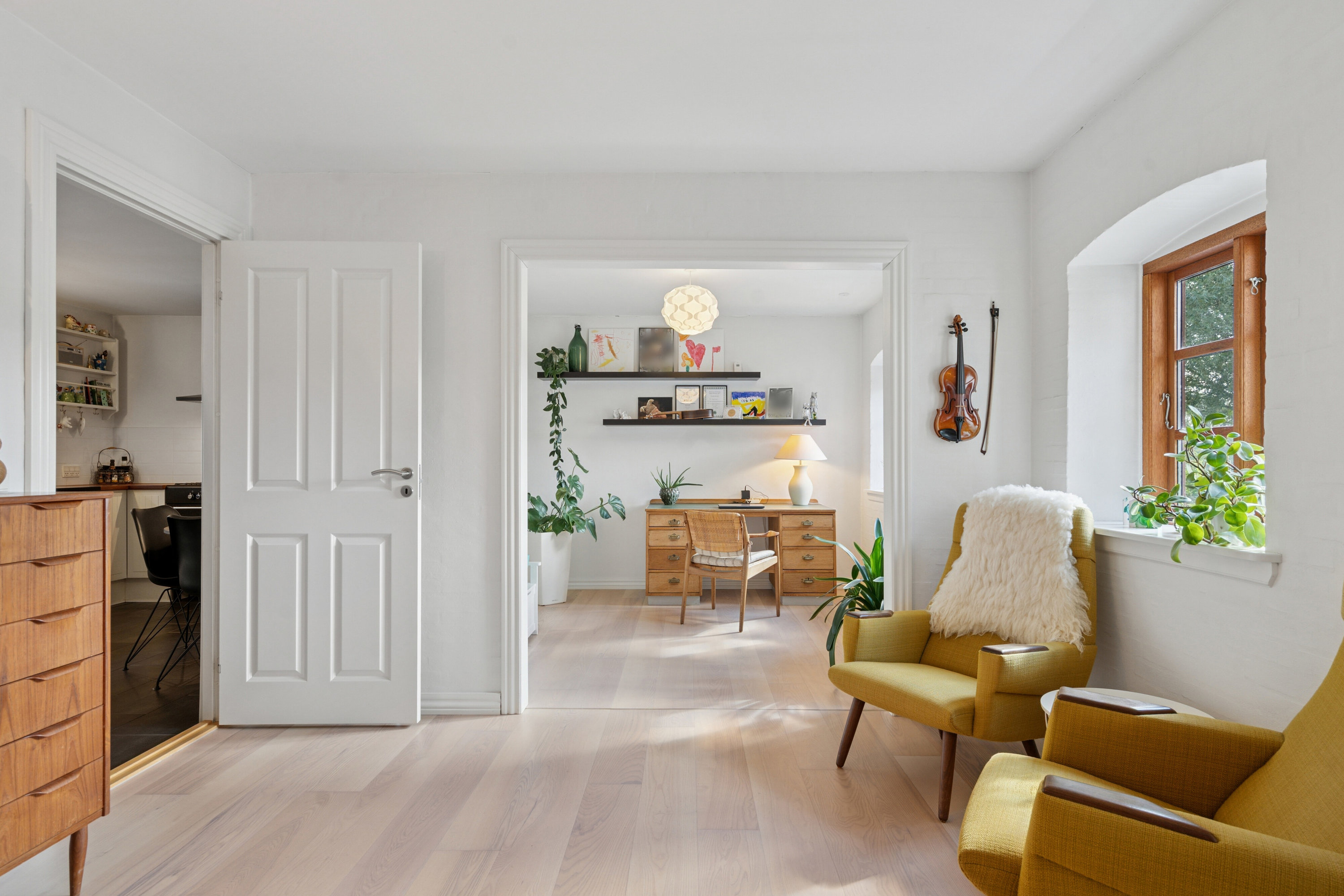 Fremhævet stue billede i fuldskærmstilstand. Billede af Rudmevej 132A, Rudme, 5750 Ringe