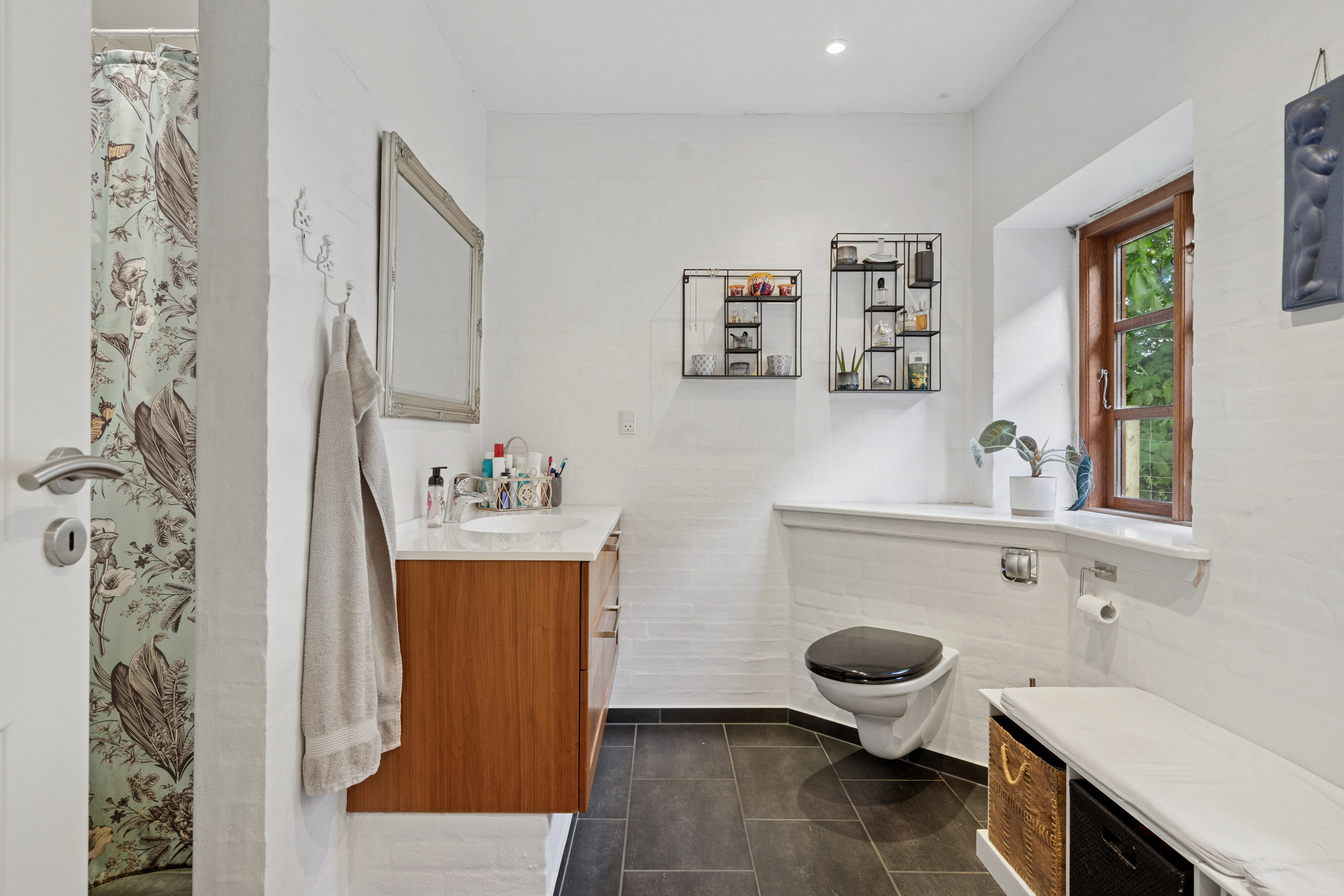 Fremhævet badeværelse billede i fuldskærmstilstand. Billede af Rudmevej 132A, Rudme, 5750 Ringe