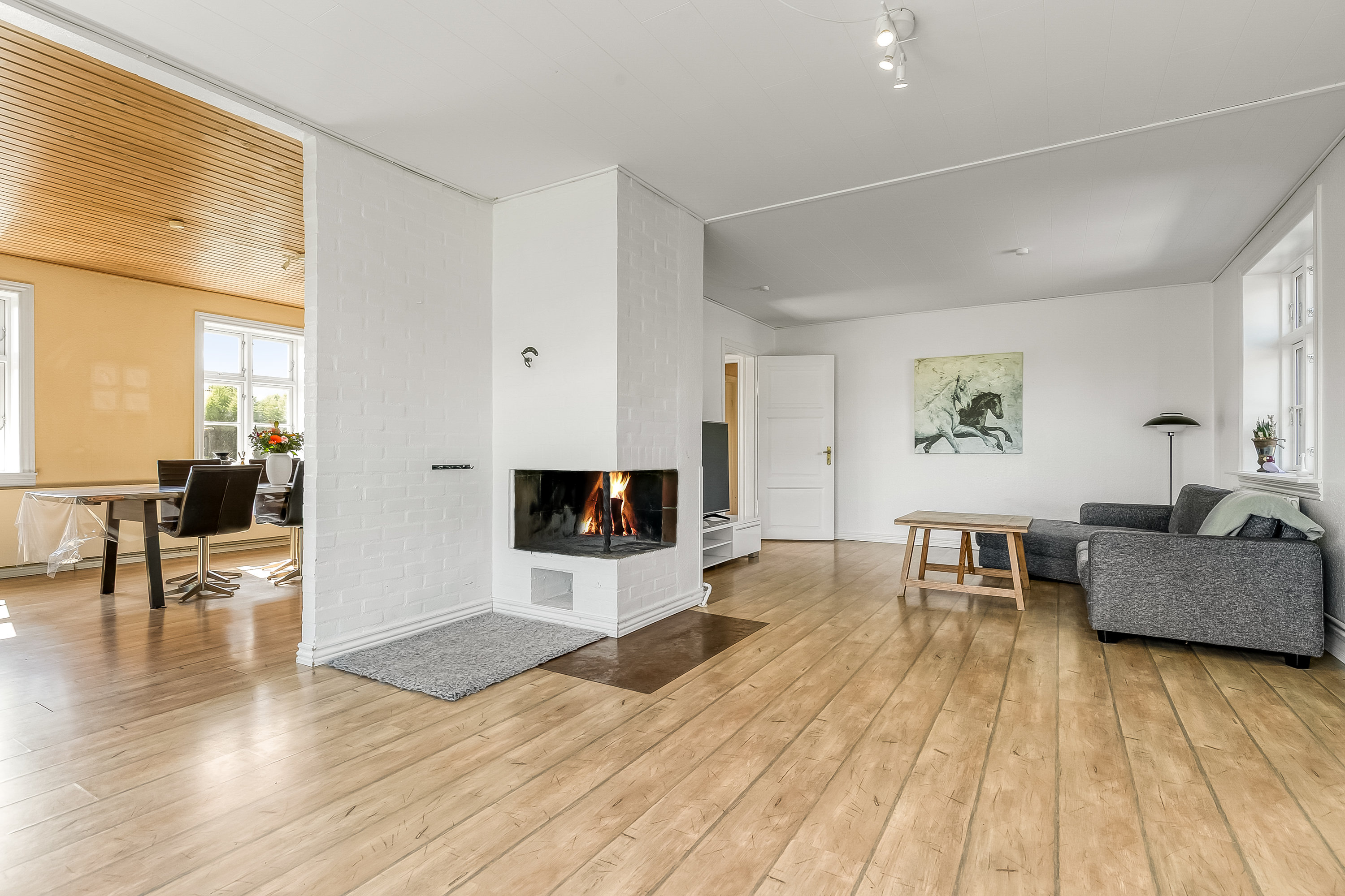 Fremhævet stue billede i fuldskærmstilstand. Billede af Kirkegade 4, Gårslev, 7080 Børkop