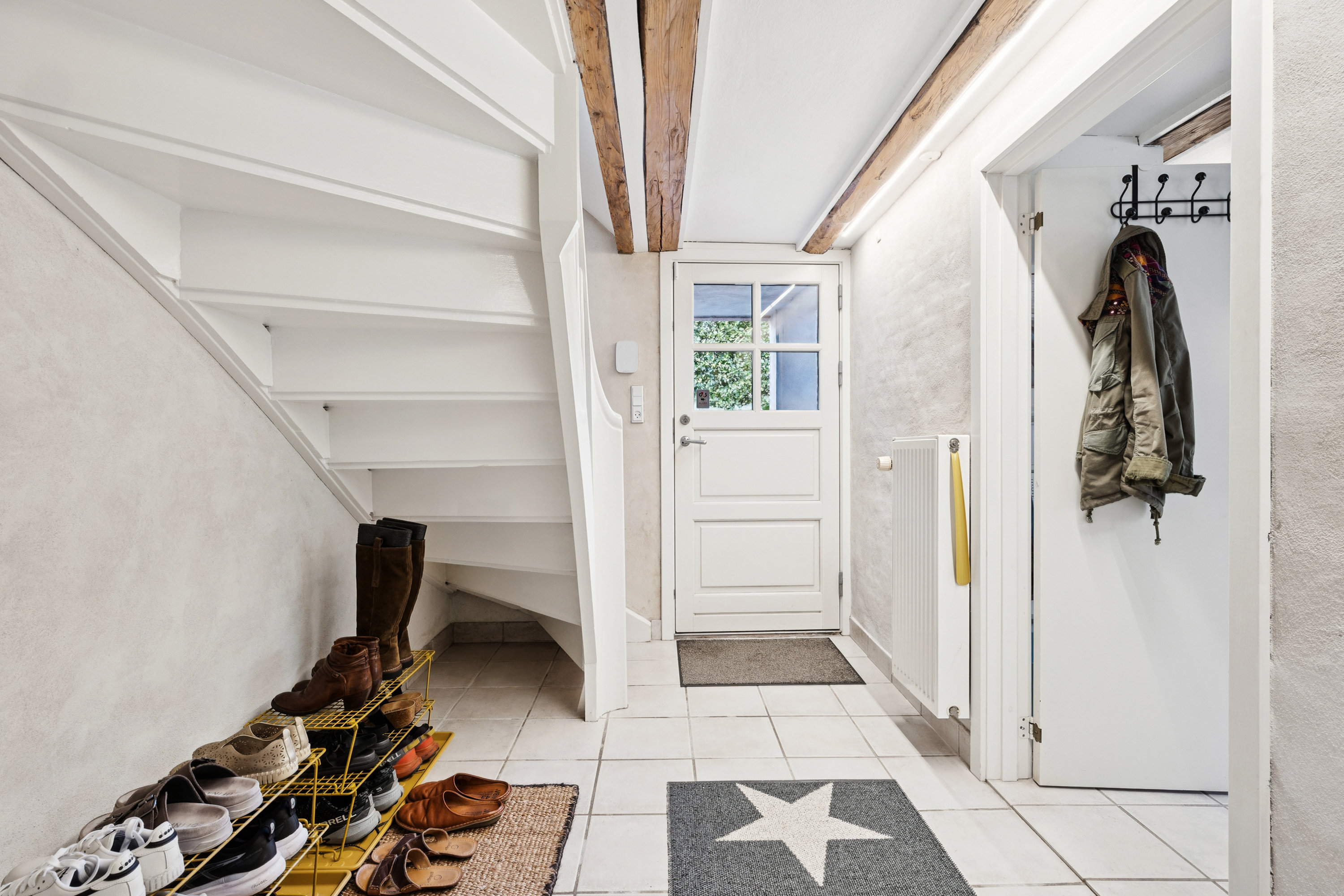 Fremhævet trappe billede i fuldskærmstilstand. Billede af Pedersvej 62, 4600 Køge