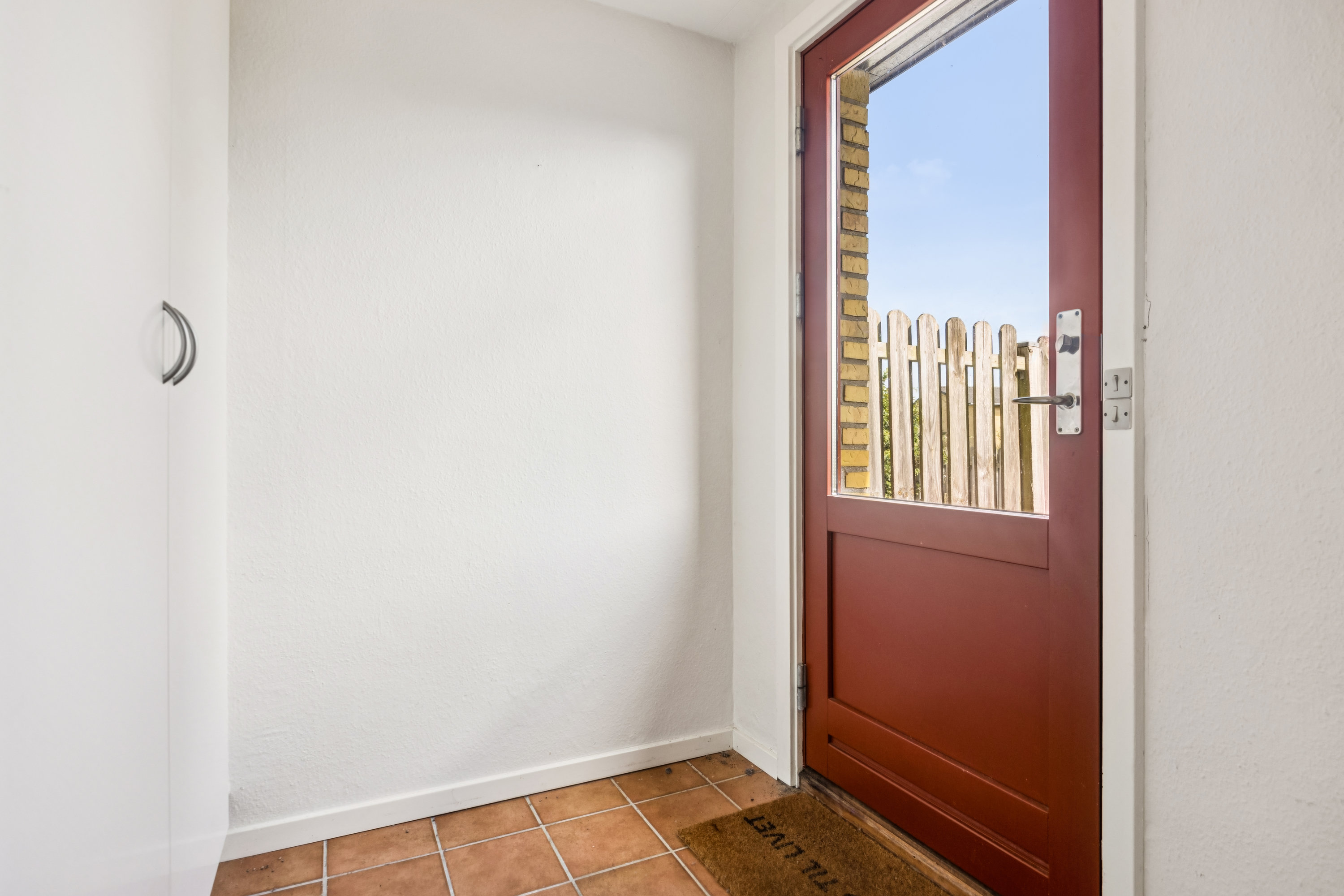 Fremhævet entré billede i fuldskærmstilstand. Billede af Møgelbjergvej 29B, st.., 9310 Vodskov