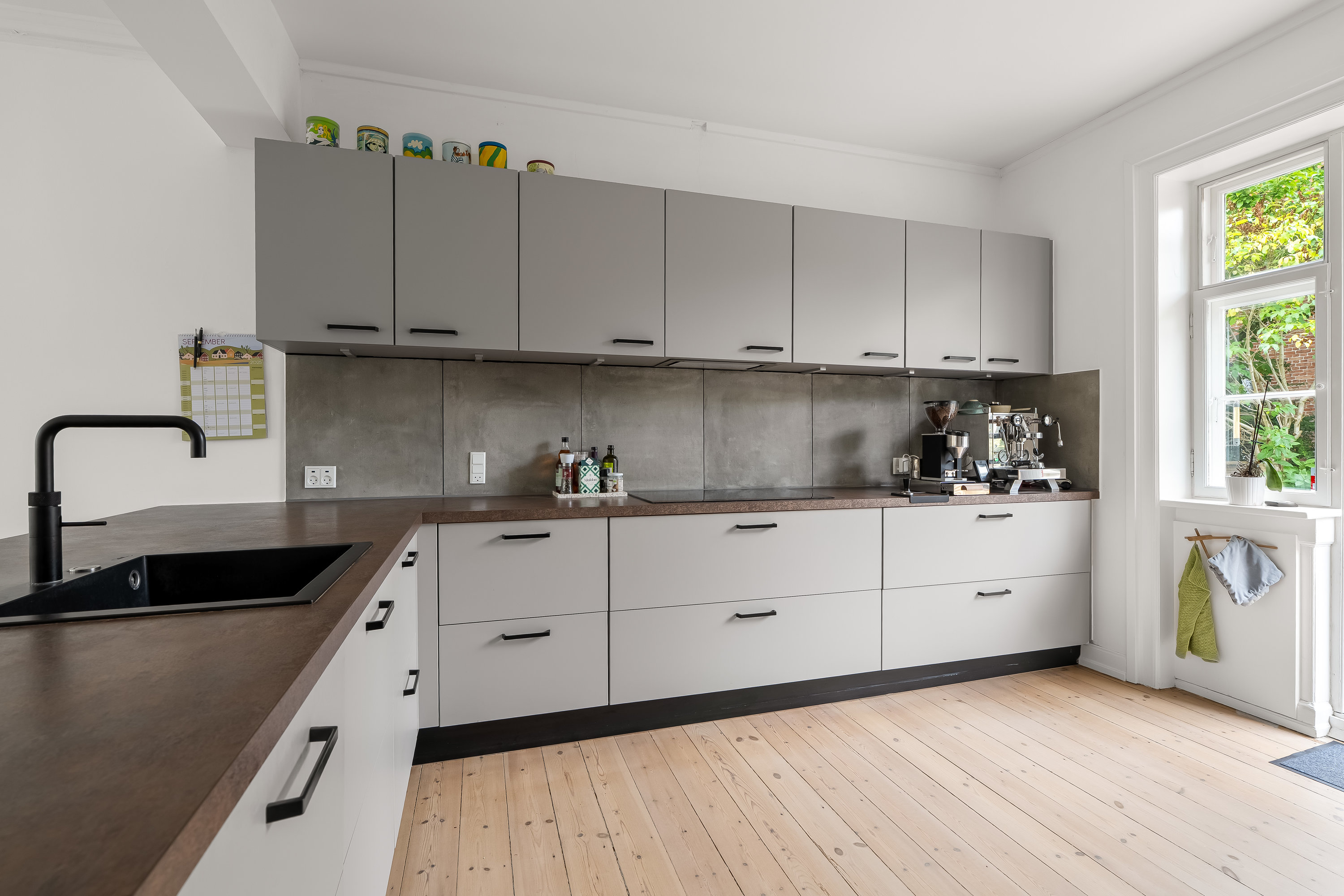 Fremhævet køkken billede i fuldskærmstilstand. Billede af Langesvej 5, st.., 3400 Hillerød