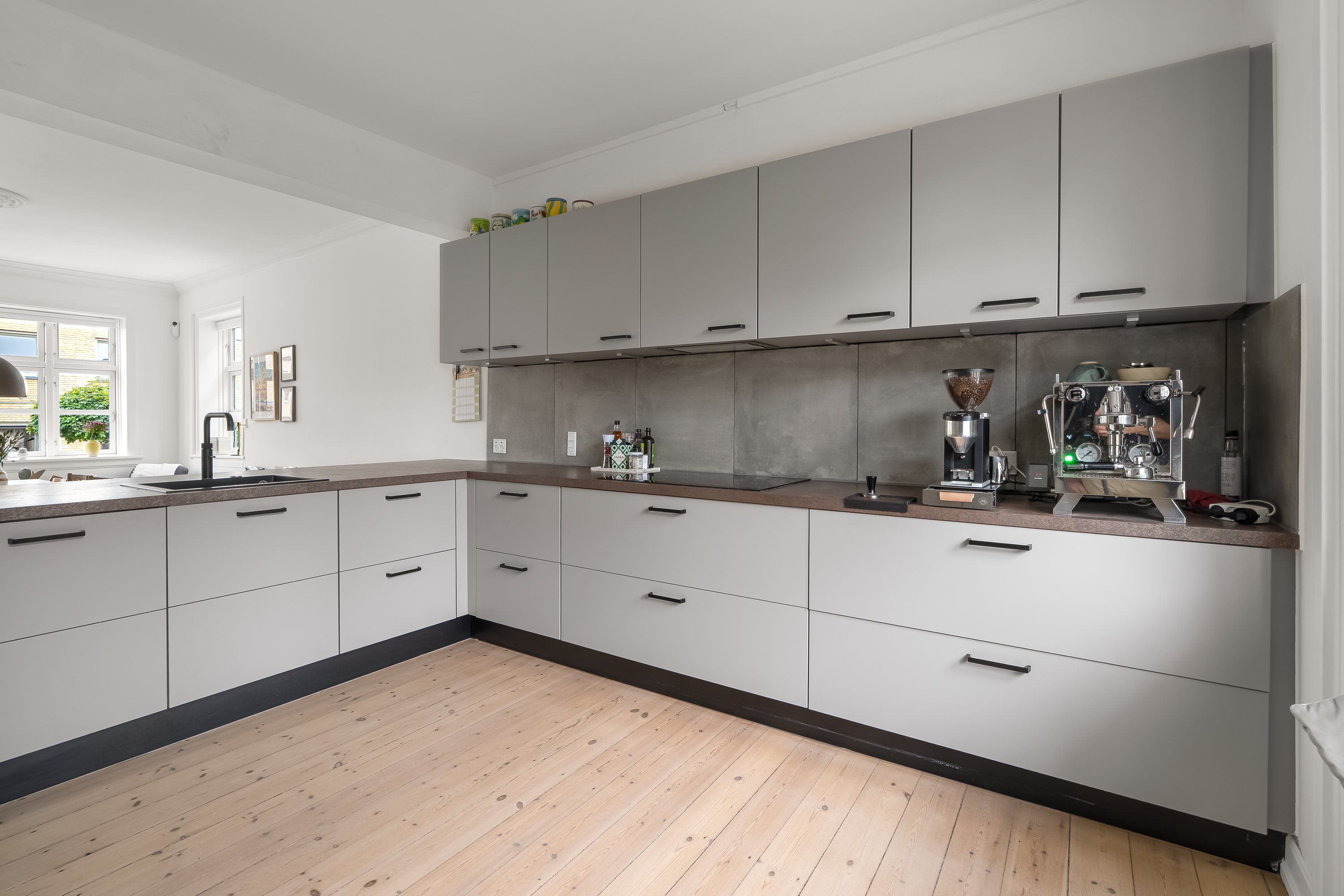 Fremhævet køkken billede i fuldskærmstilstand. Billede af Langesvej 5, st.., 3400 Hillerød