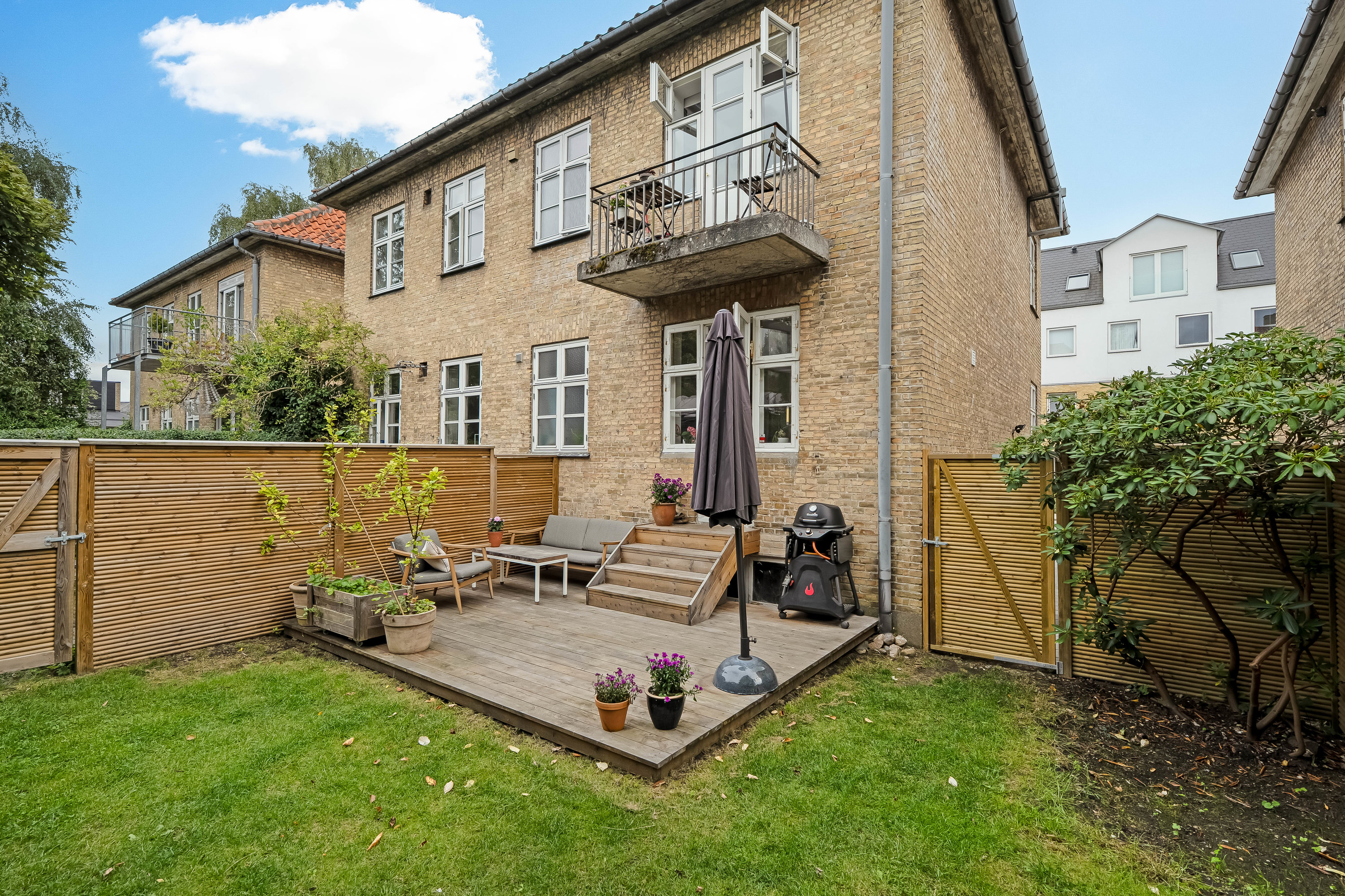 Fremhævet terrasse billede i fuldskærmstilstand. Billede af Langesvej 5, st.., 3400 Hillerød