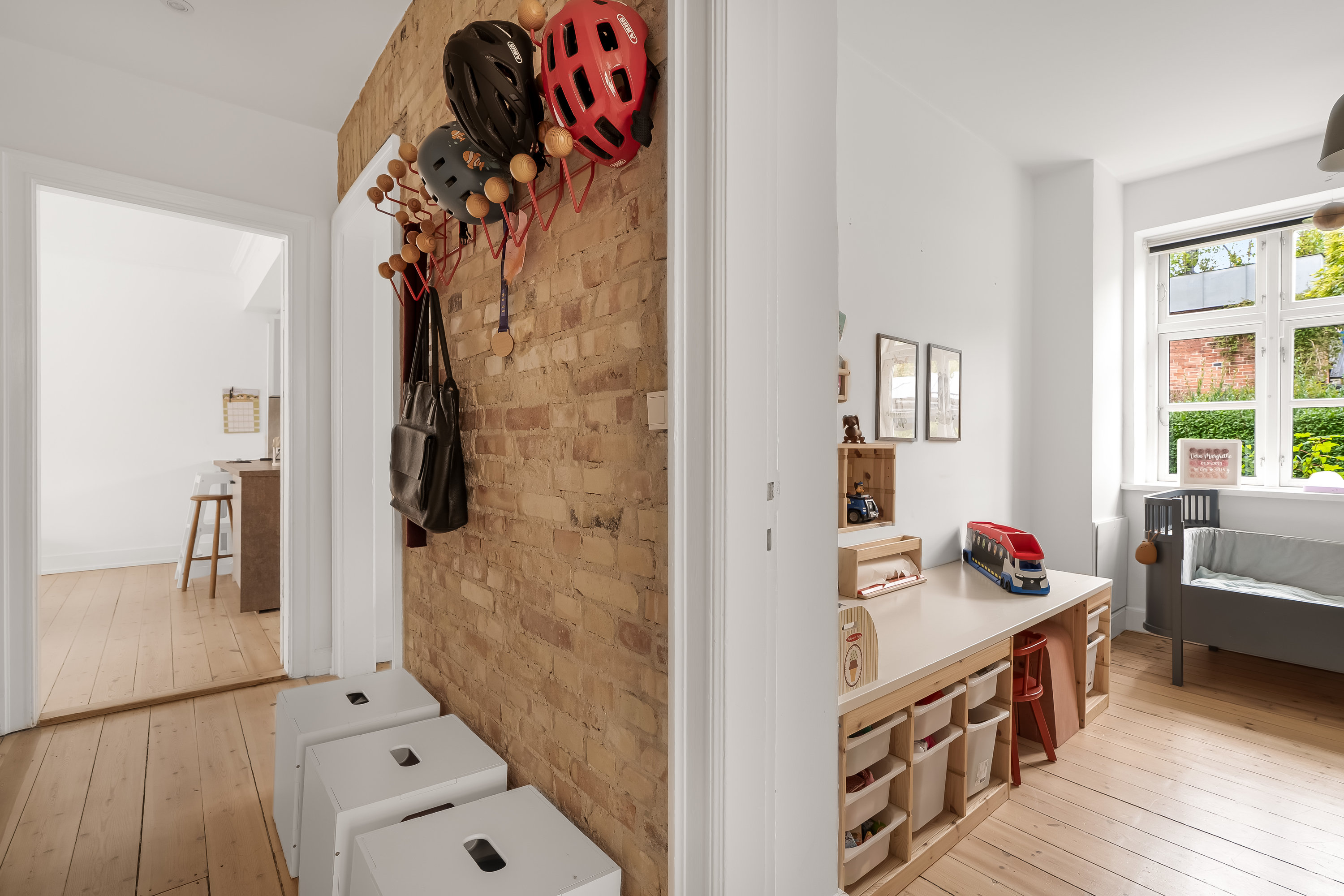 Fremhævet gang billede i fuldskærmstilstand. Billede af Langesvej 5, st.., 3400 Hillerød