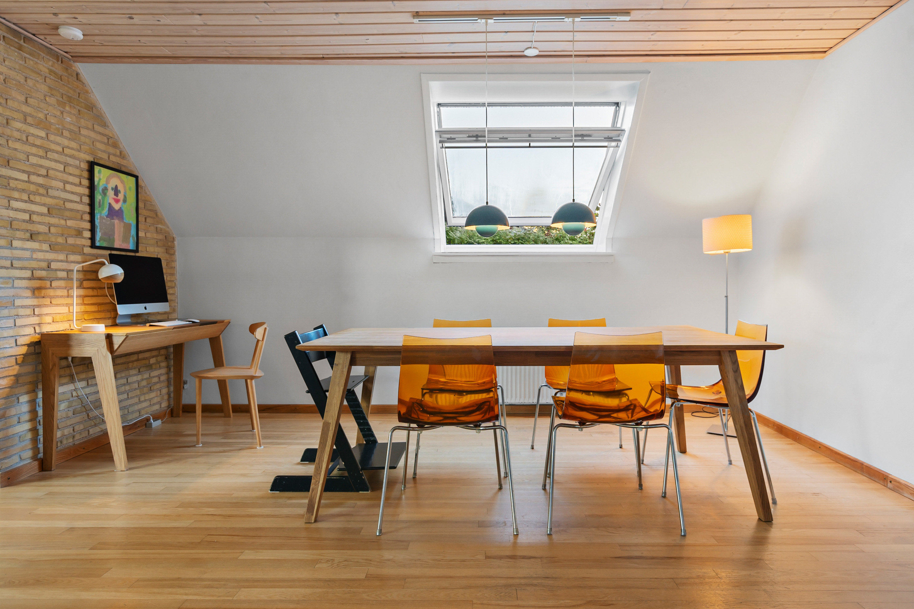 Fremhævet stue billede i fuldskærmstilstand. Billede af Pæremosevej 34, 2750 Ballerup