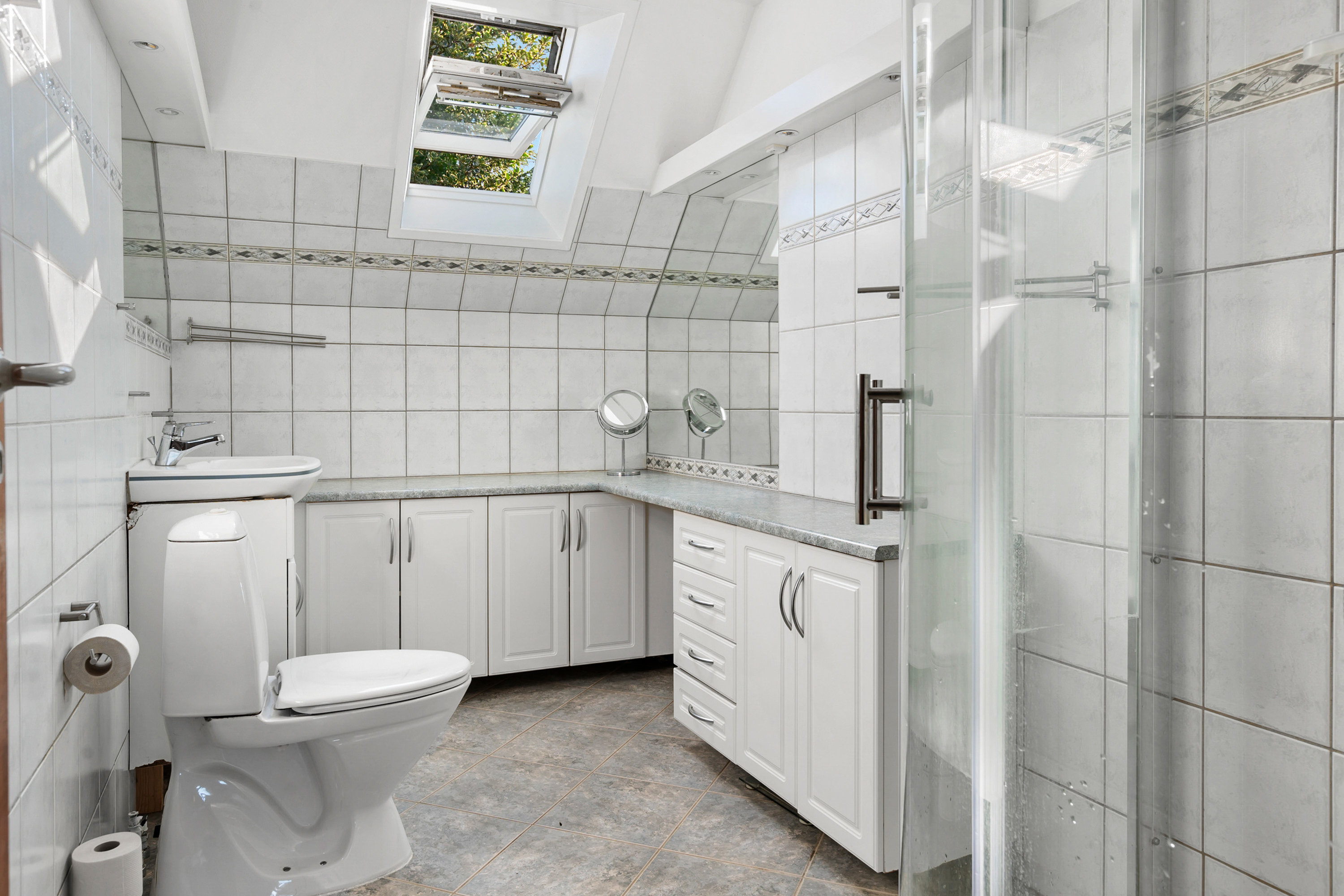 Miniaturebillede 2: bad. Billede af Pæremosevej 34, 2750 Ballerup