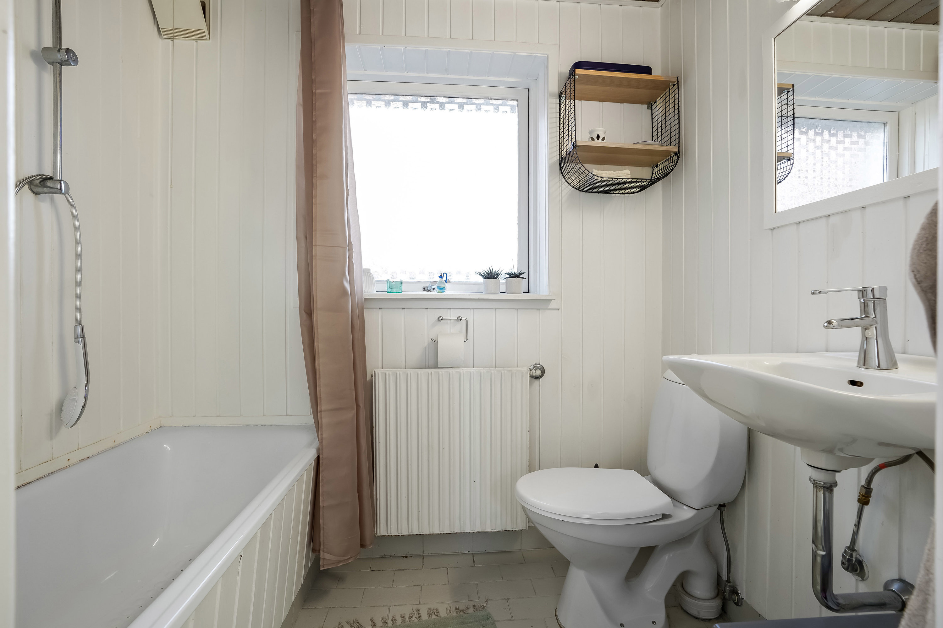 Fremhævet andet billede i fuldskærmstilstand. Billede af Skolegade 10, 7171 Uldum